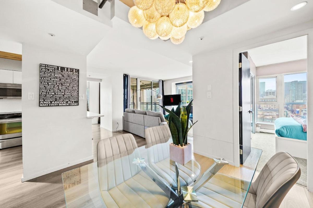 Beautiful 2 Bed Home DT with Free Parking
