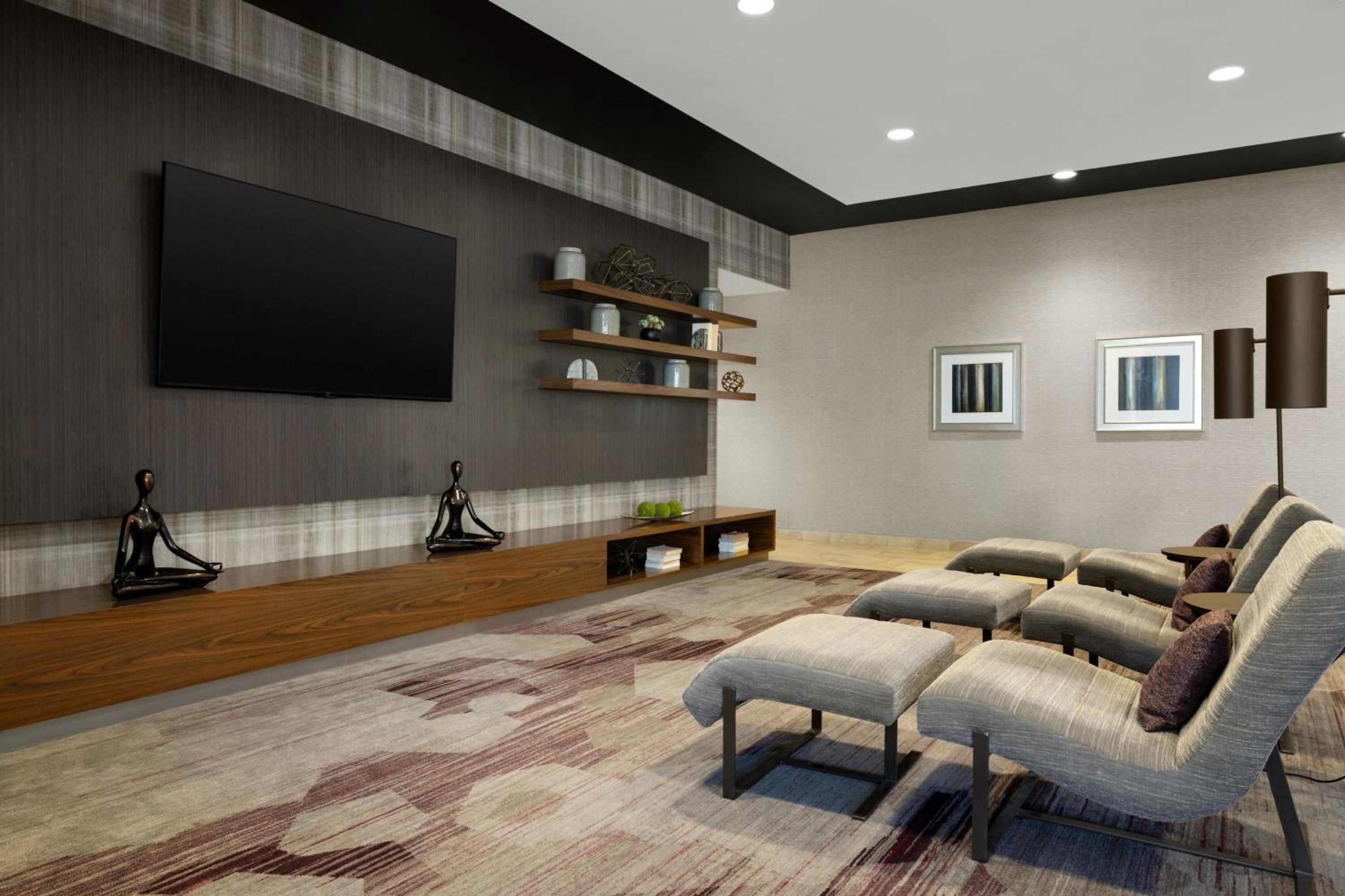 Courtyard by Marriott Omaha Bellevue at Beardmore Event Center - Property Image 31
