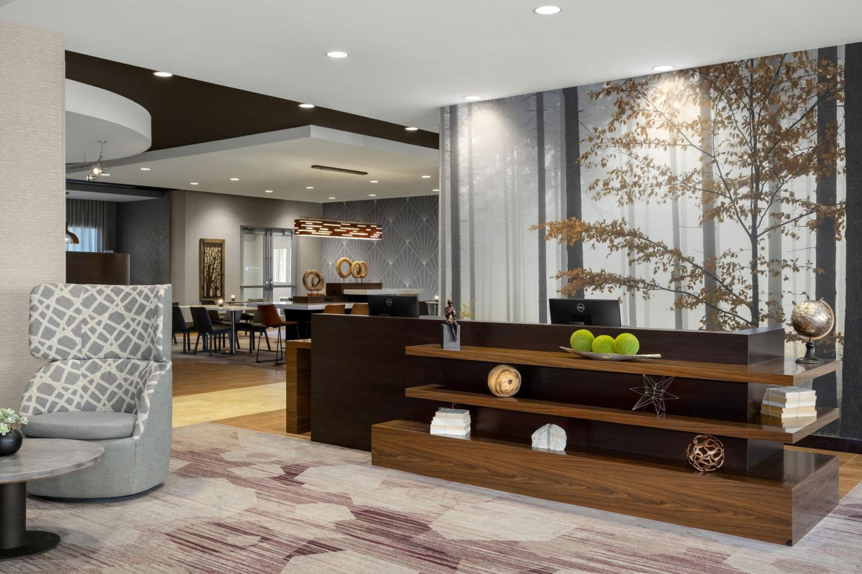 Courtyard by Marriott Omaha Bellevue at Beardmore Event Center - Property Image 43