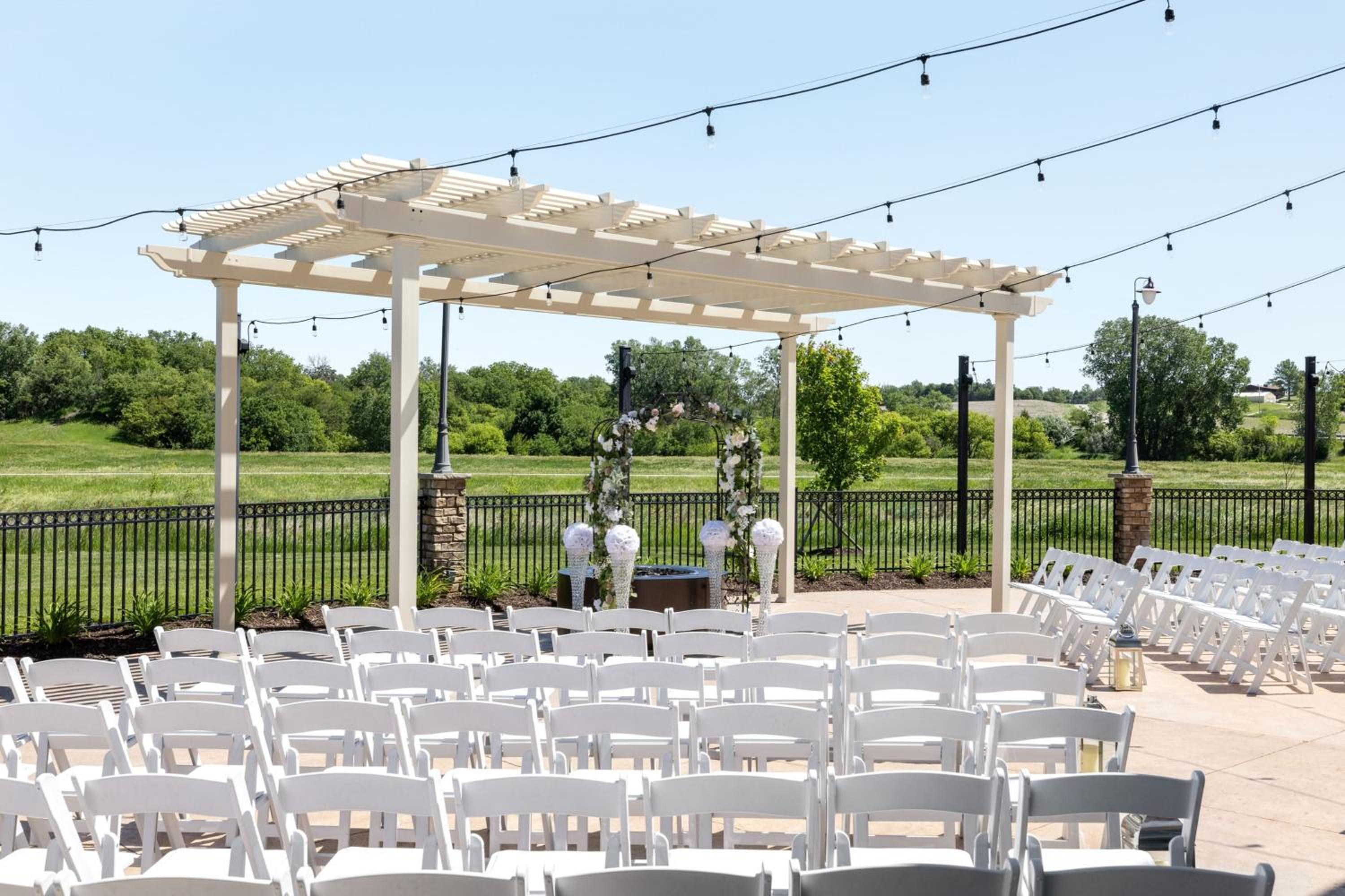 Courtyard by Marriott Omaha Bellevue at Beardmore Event Center - Property Image 26