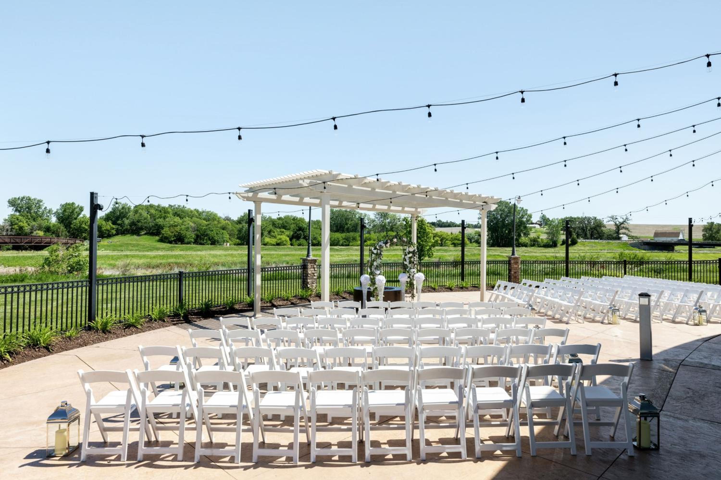 Courtyard by Marriott Omaha Bellevue at Beardmore Event Center - Property Image 27