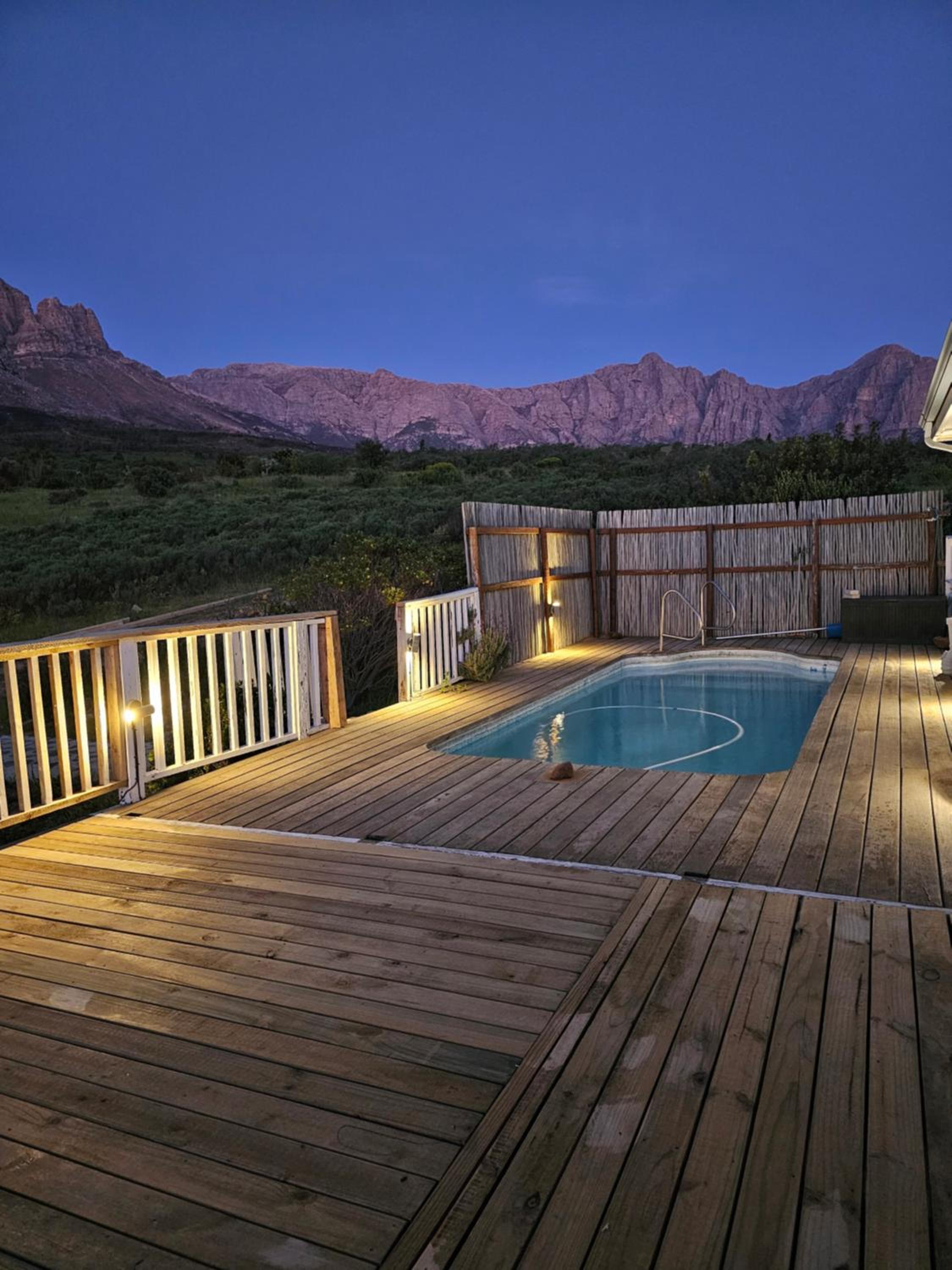 MAGNIFICENT 6 sleeper mountain getaway view 3