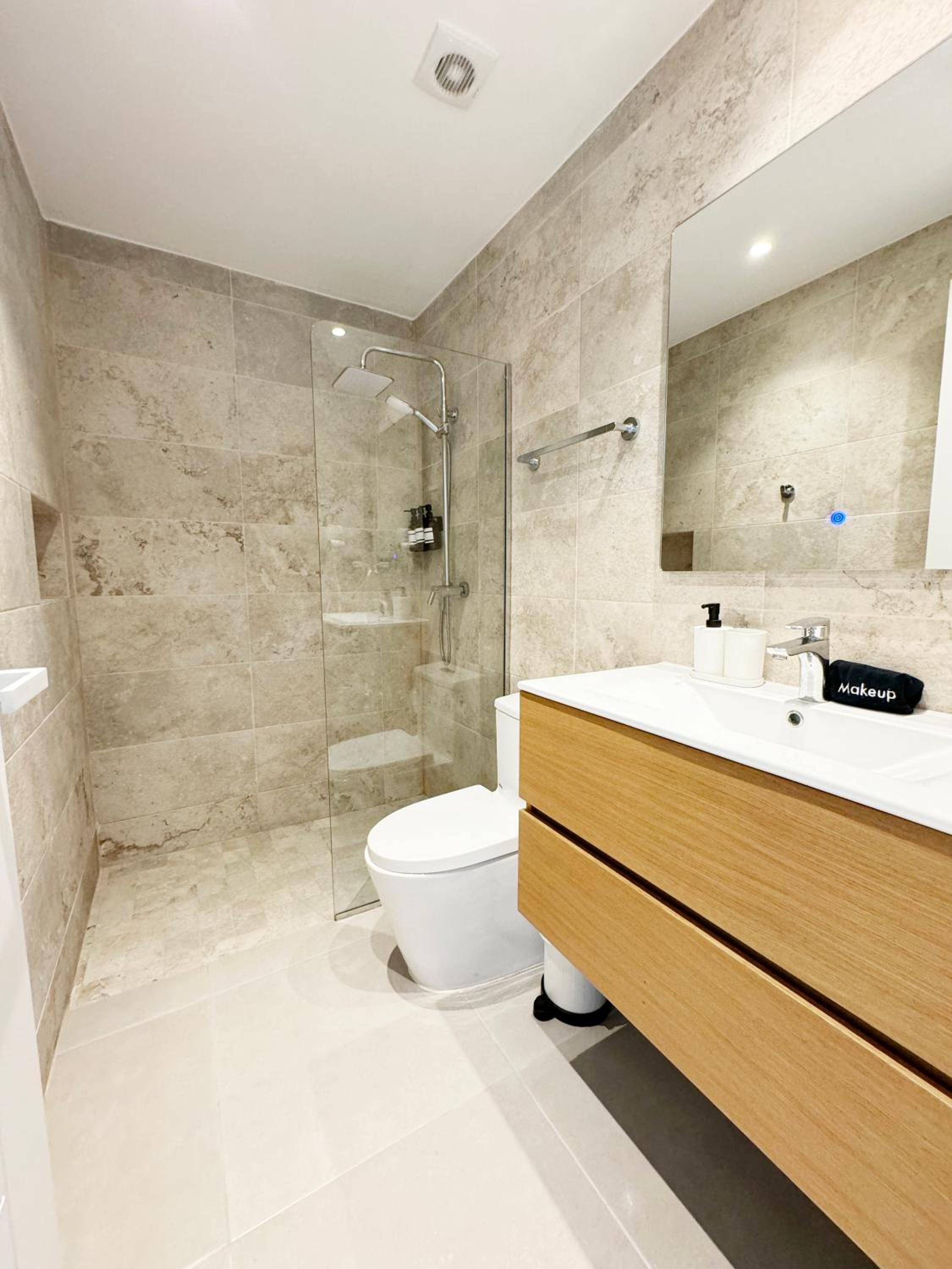 Tropical Relaxing 2 Bedroom Unit with picuzzi