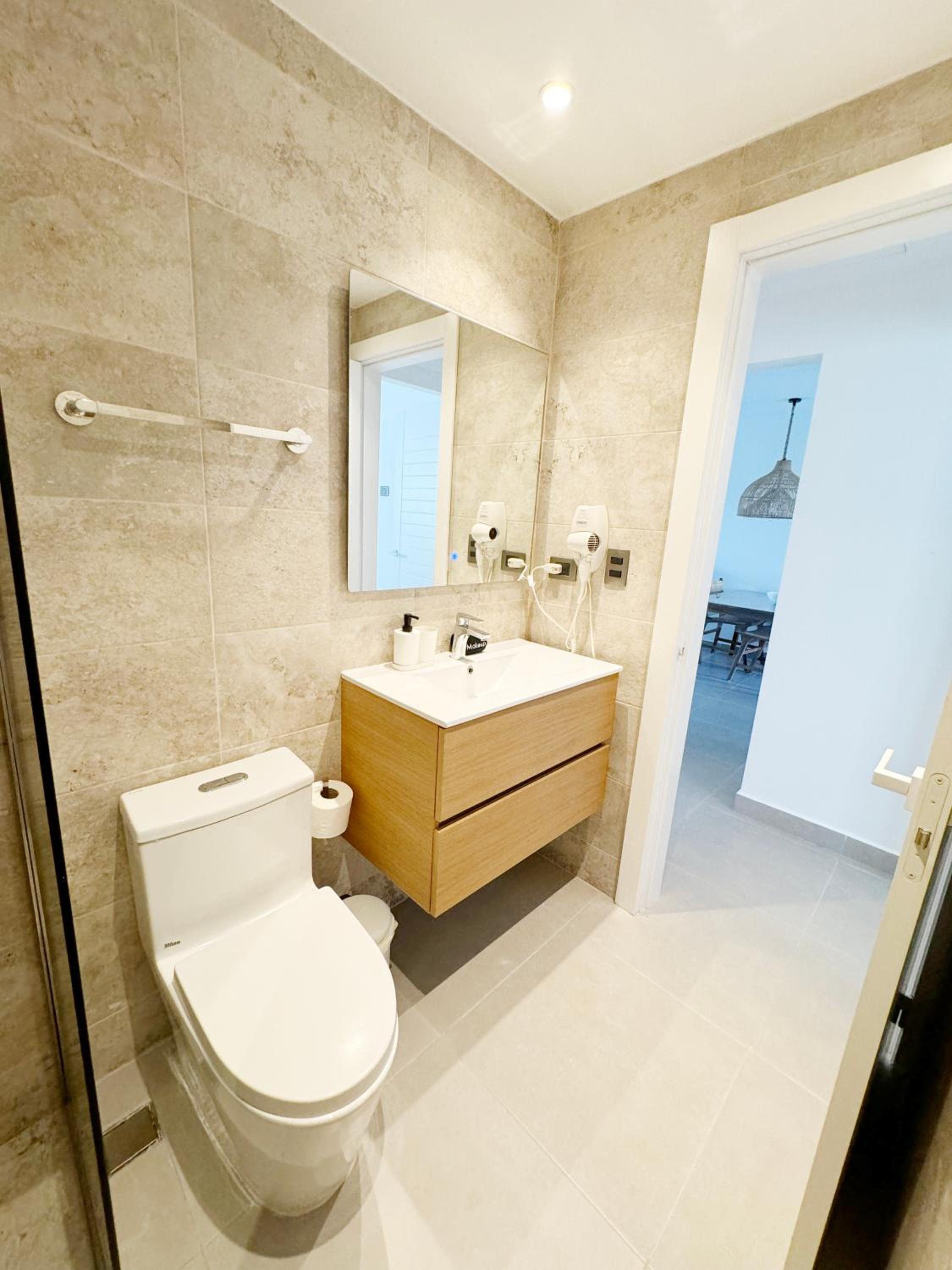 Tropical Relaxing 2 Bedroom Unit with picuzzi