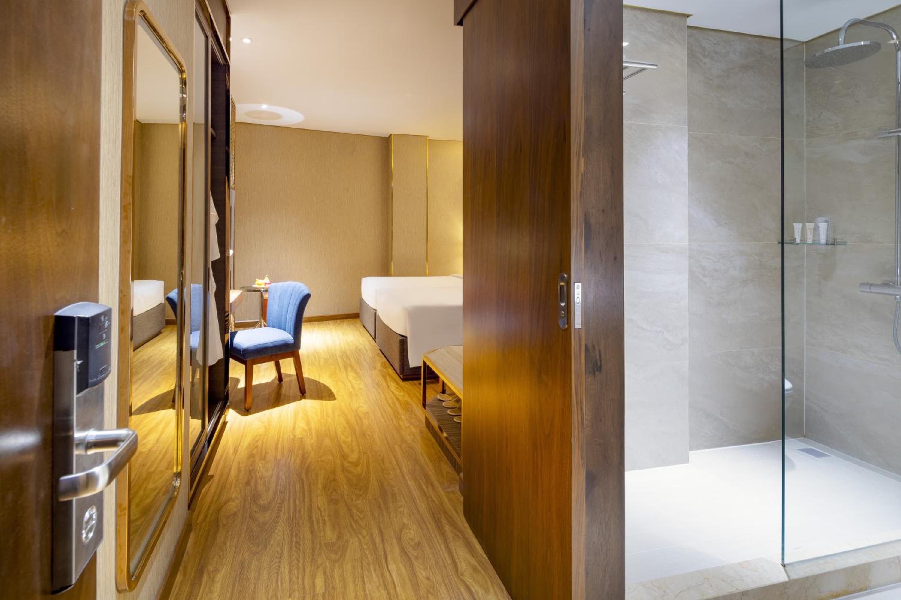Winsuites Sai Gon Hotel 68