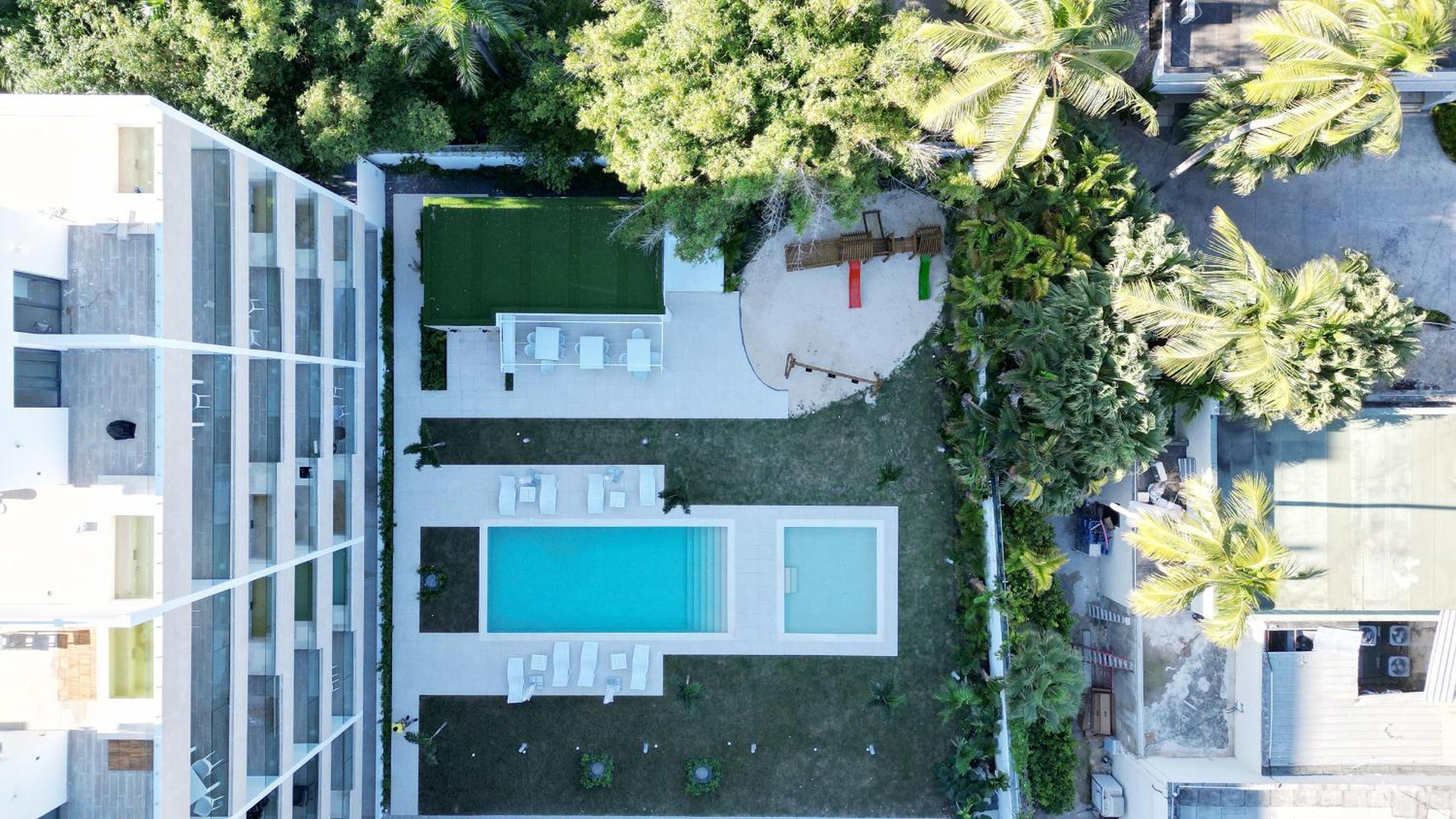 Tropical Relaxing 2 Bedroom Unit with picuzzi