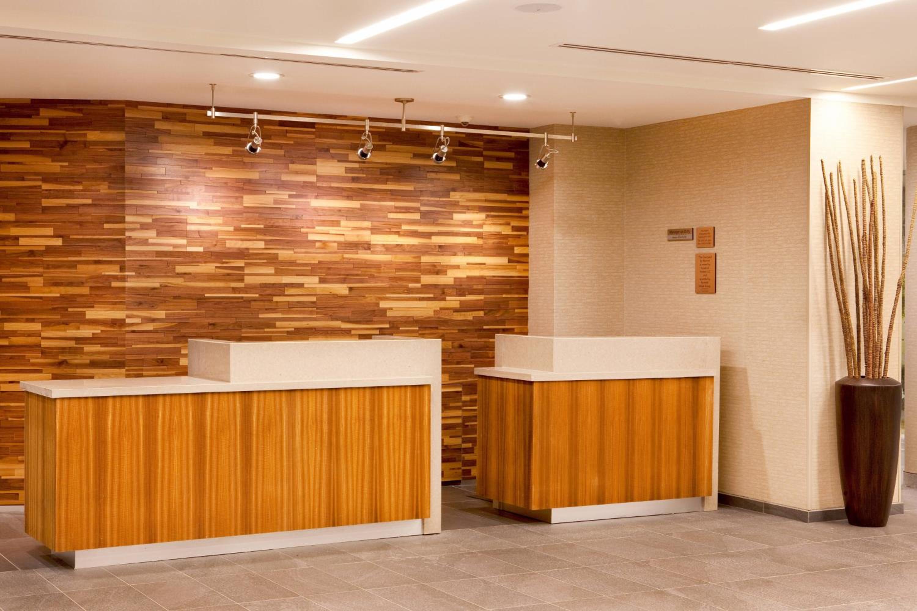Courtyard by Marriott Yonkers Westchester County - Property Image 28