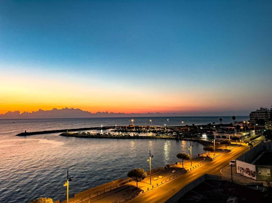 Sea View 1BR With Pool Access