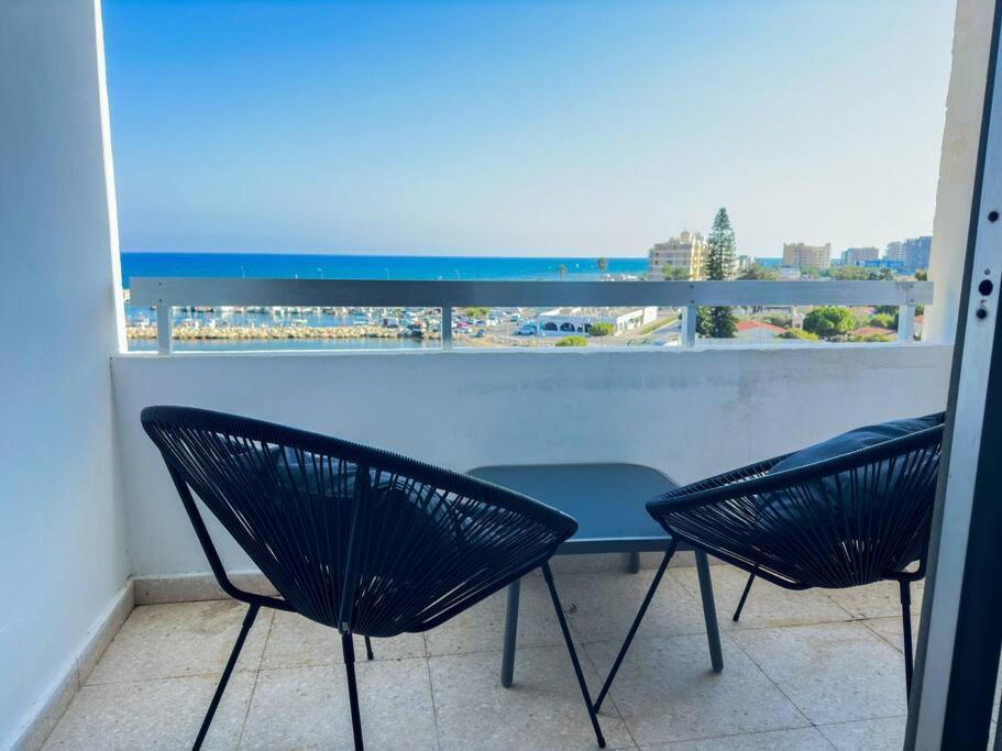 Sea View 1BR With Pool Access