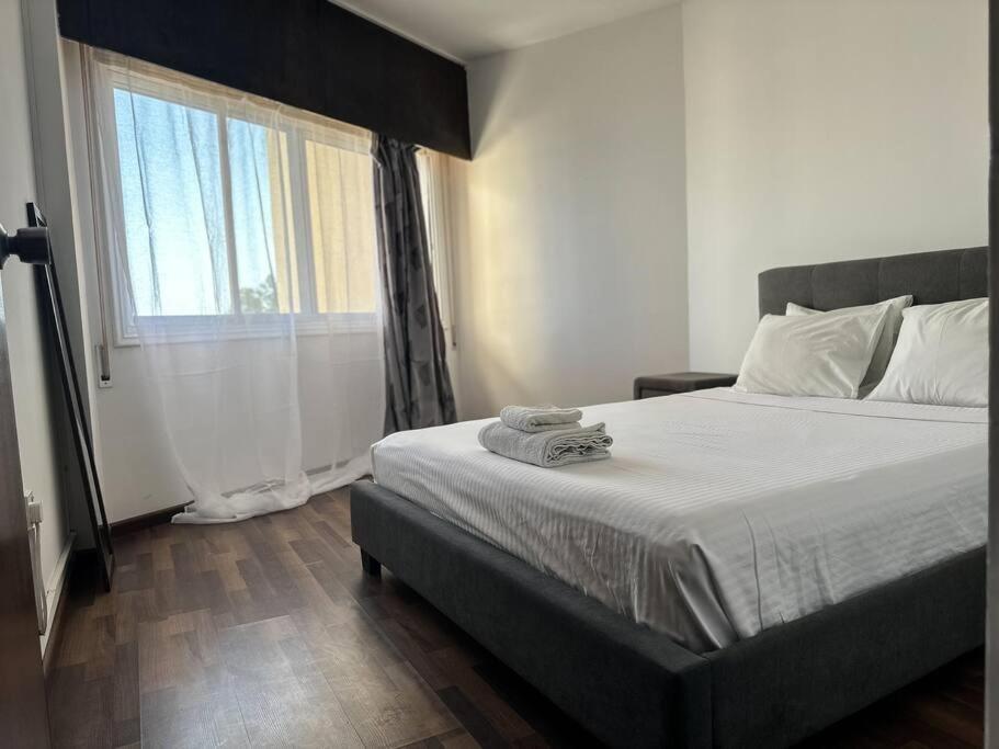 Sea View 1BR With Pool Access