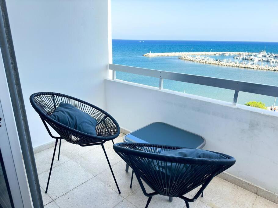 Sea View 1BR With Pool Access