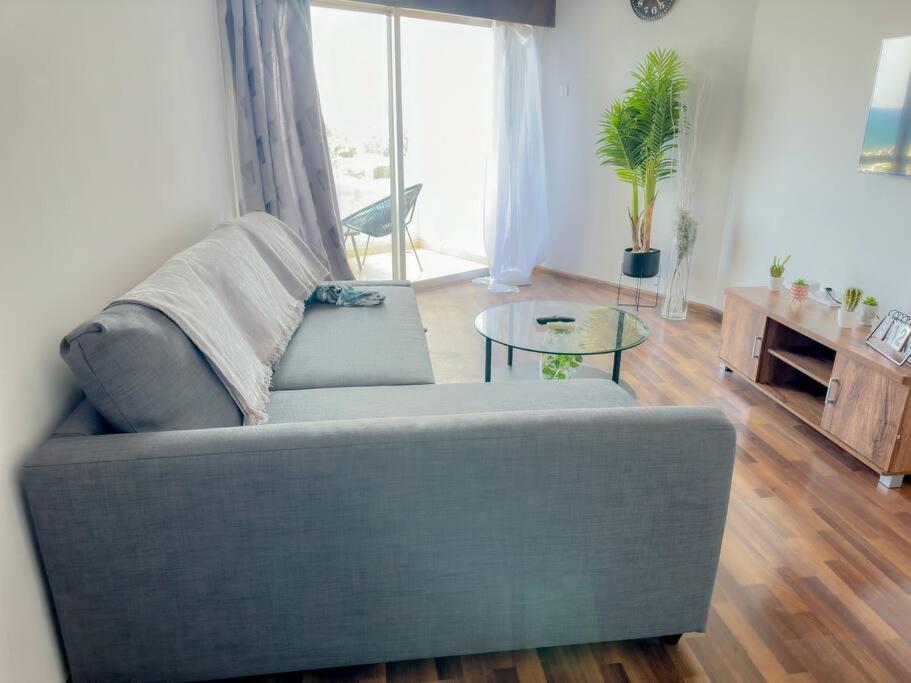 Sea View 1BR With Pool Access