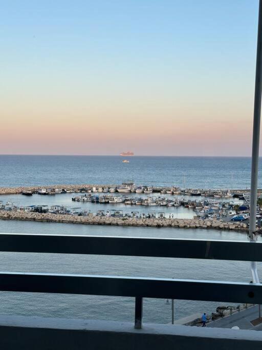 Sea View 1BR With Pool Access