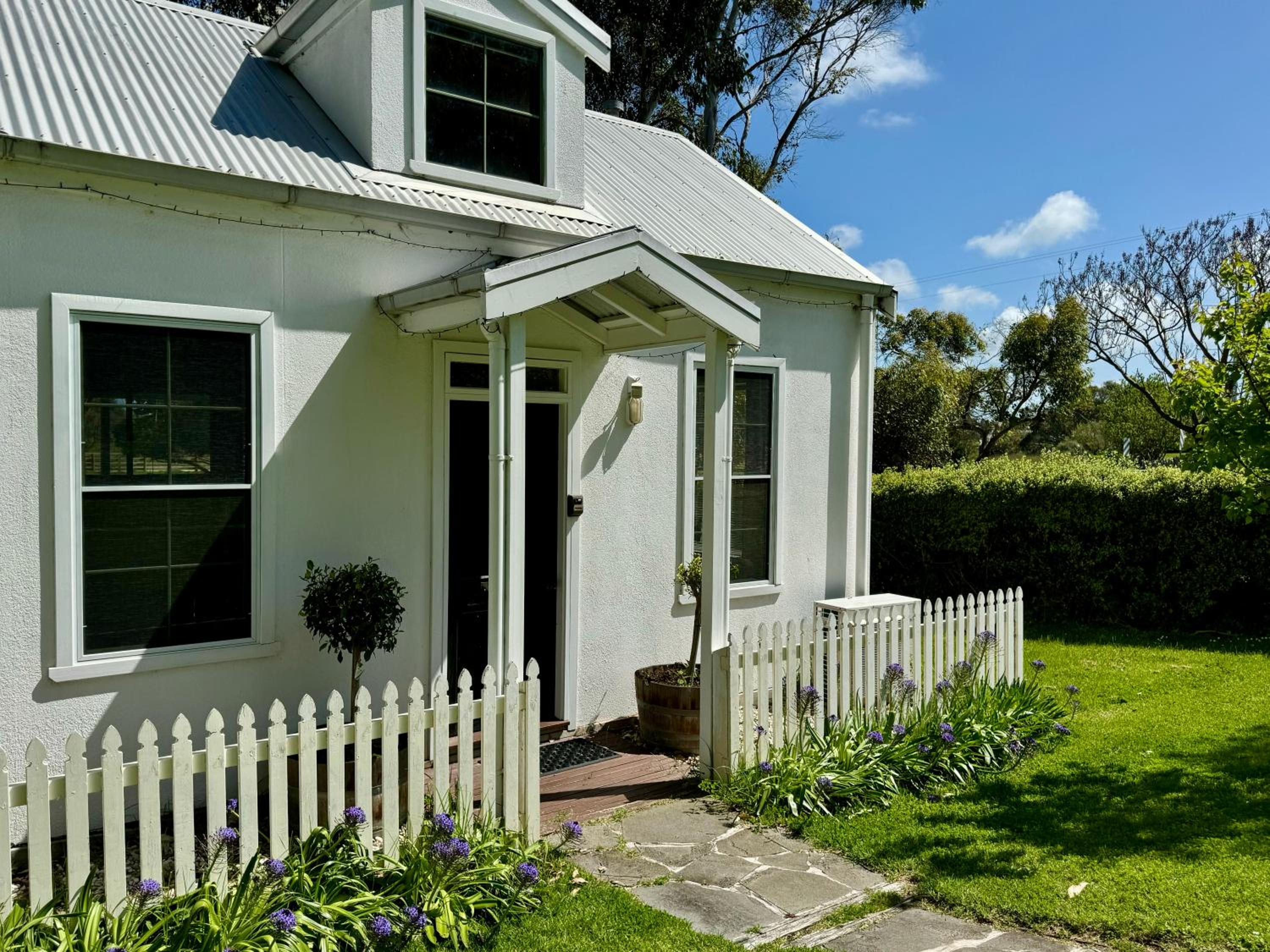Clonmara Country House and Cottages