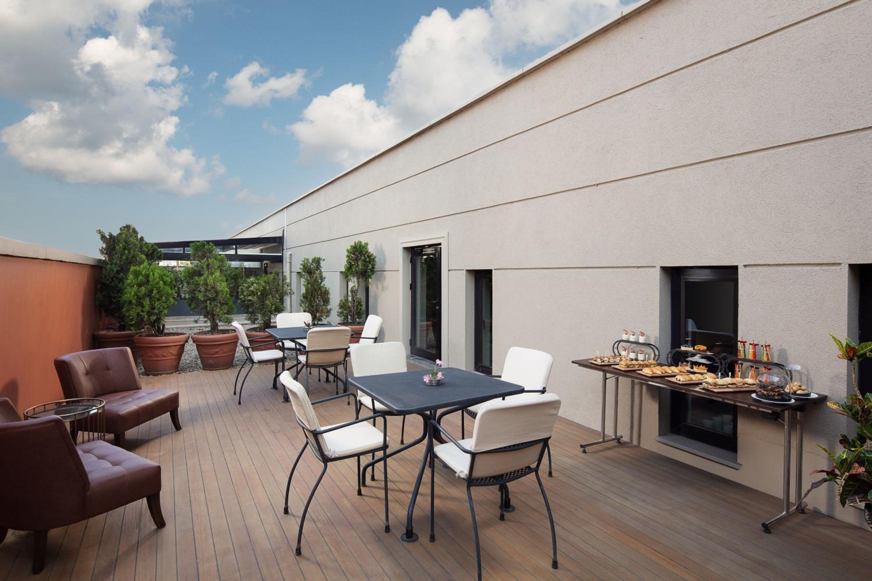 Sheraton İstanbul Levent - Image 10