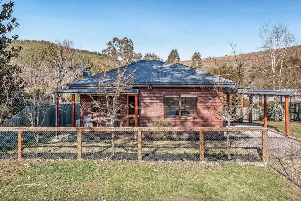 Porepunkah Cottage