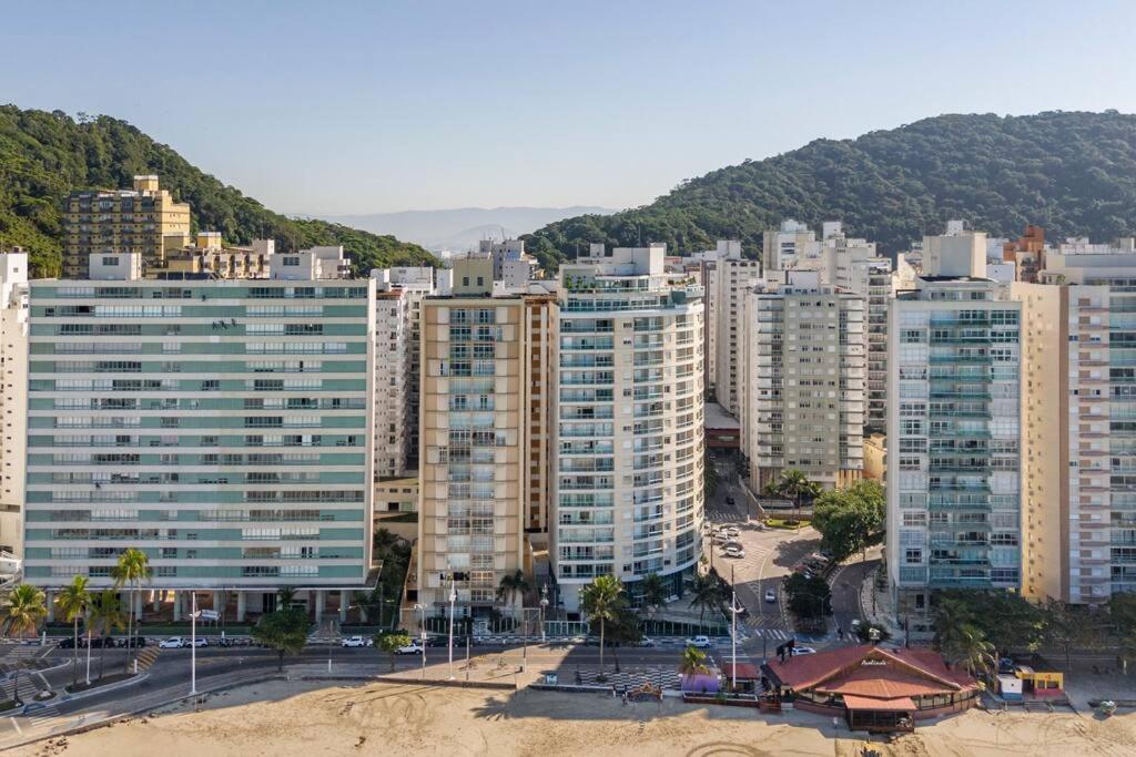 Apartamento pe na areia nas pitangueiras