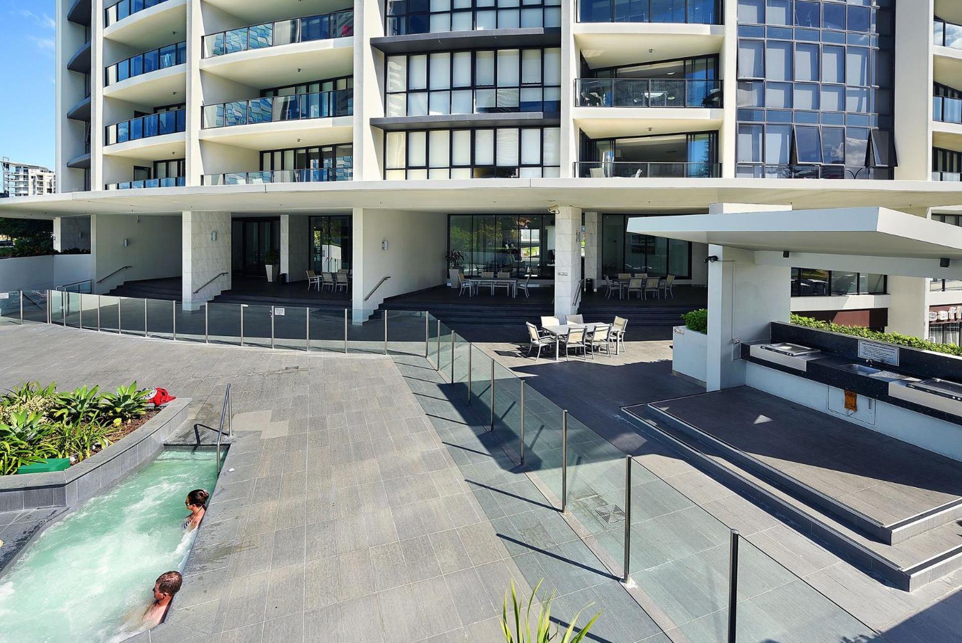 Charming 3 BR Apartment - Sierra Grand - CoastHM view 4