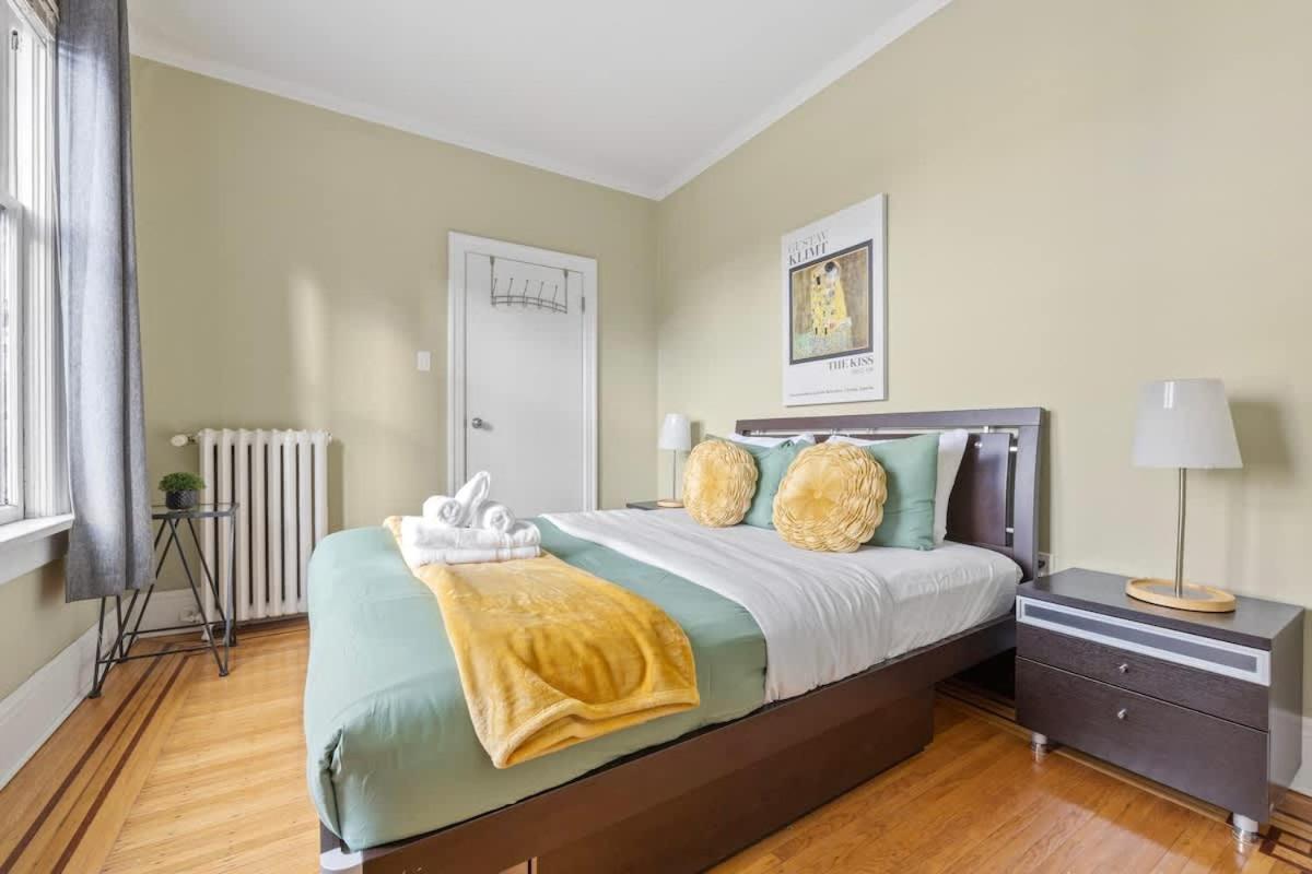Stunning 2 Bedroom Condo in West End Dwntwn