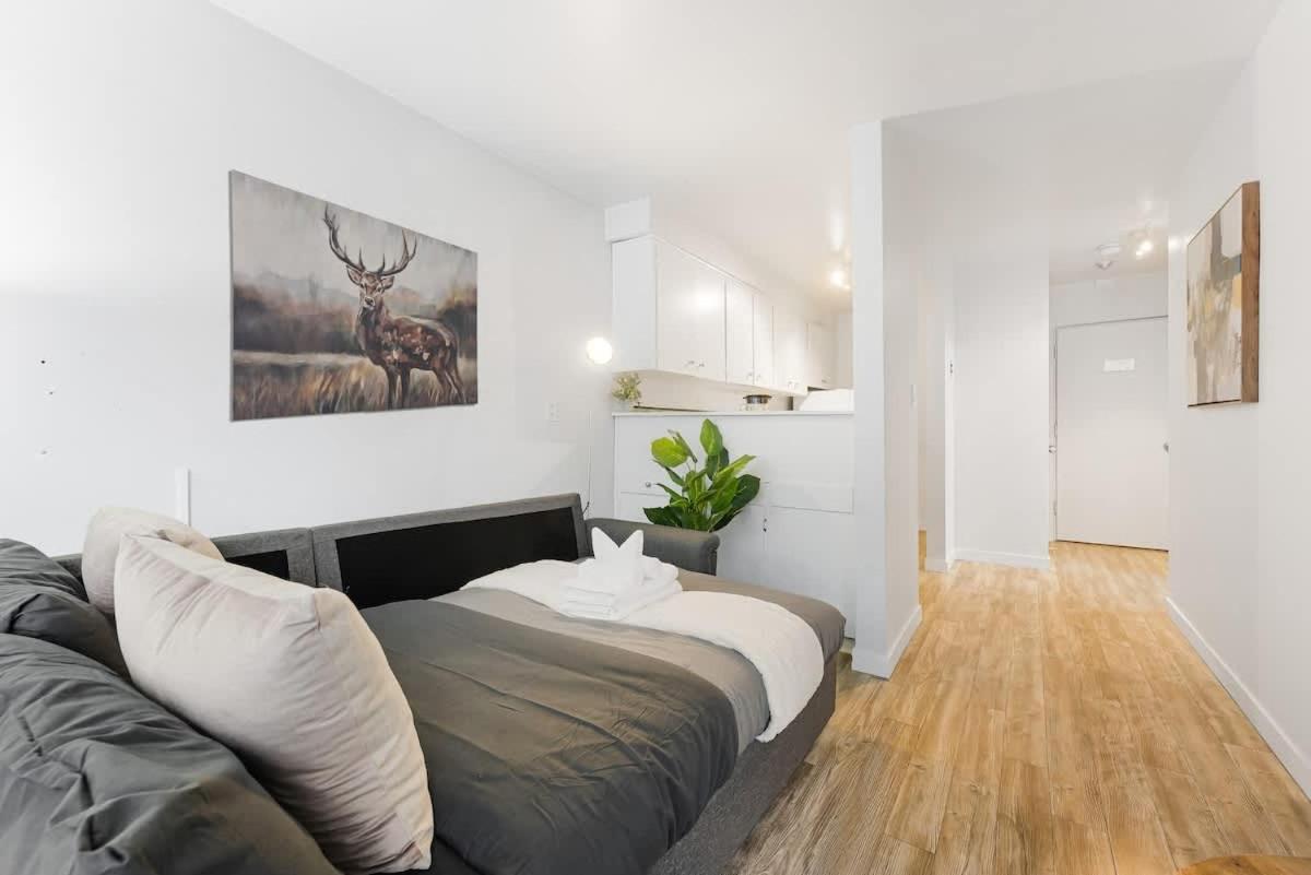 Cozy Central 1-Bedroom Condo in the West End Dwntwn