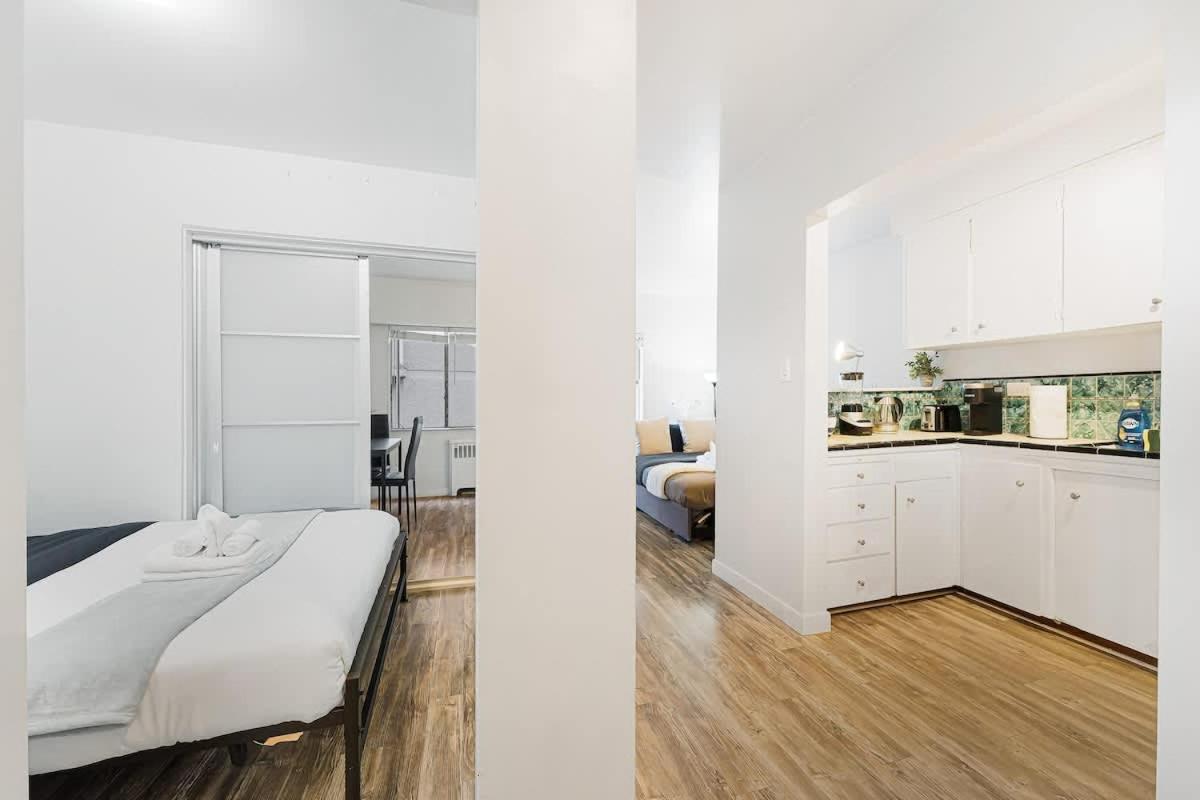 Cozy Central 1-Bedroom Condo in the West End Dwntwn
