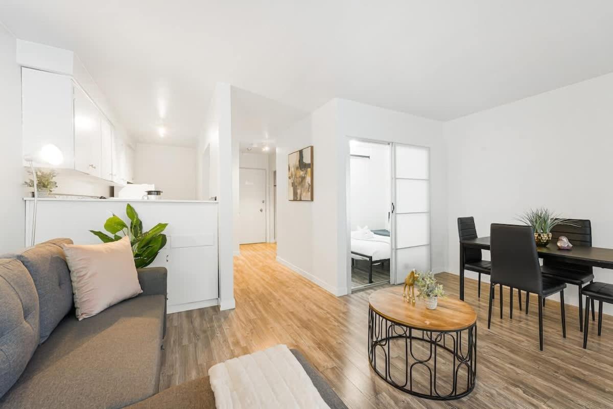 Cozy Central 1-Bedroom Condo in the West End Dwntwn