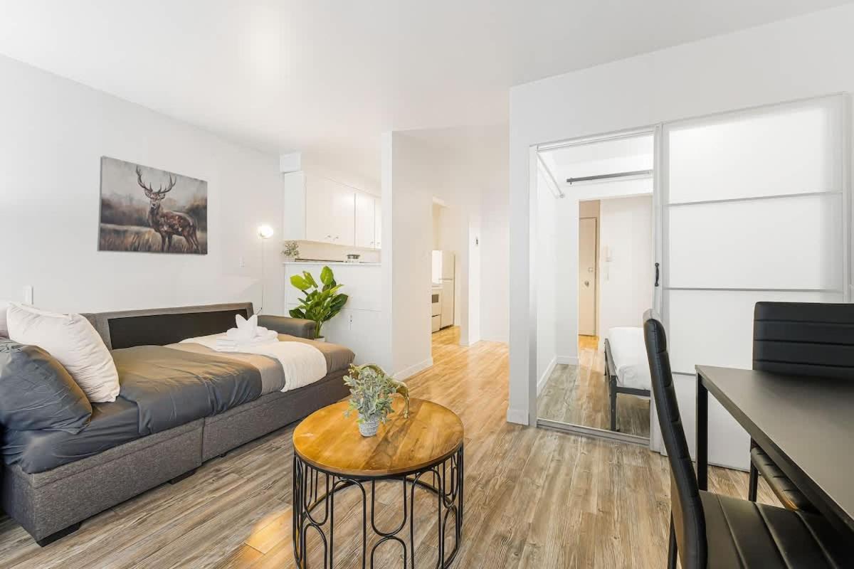 Cozy Central 1-Bedroom Condo in the West End Dwntwn