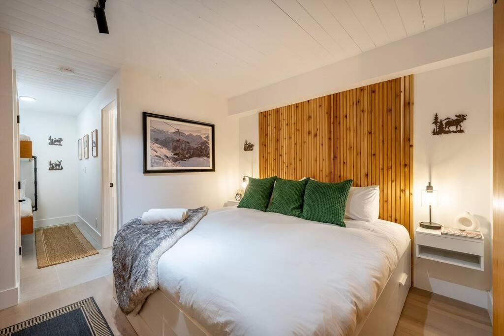 Powder & Pines Boutique Apartment