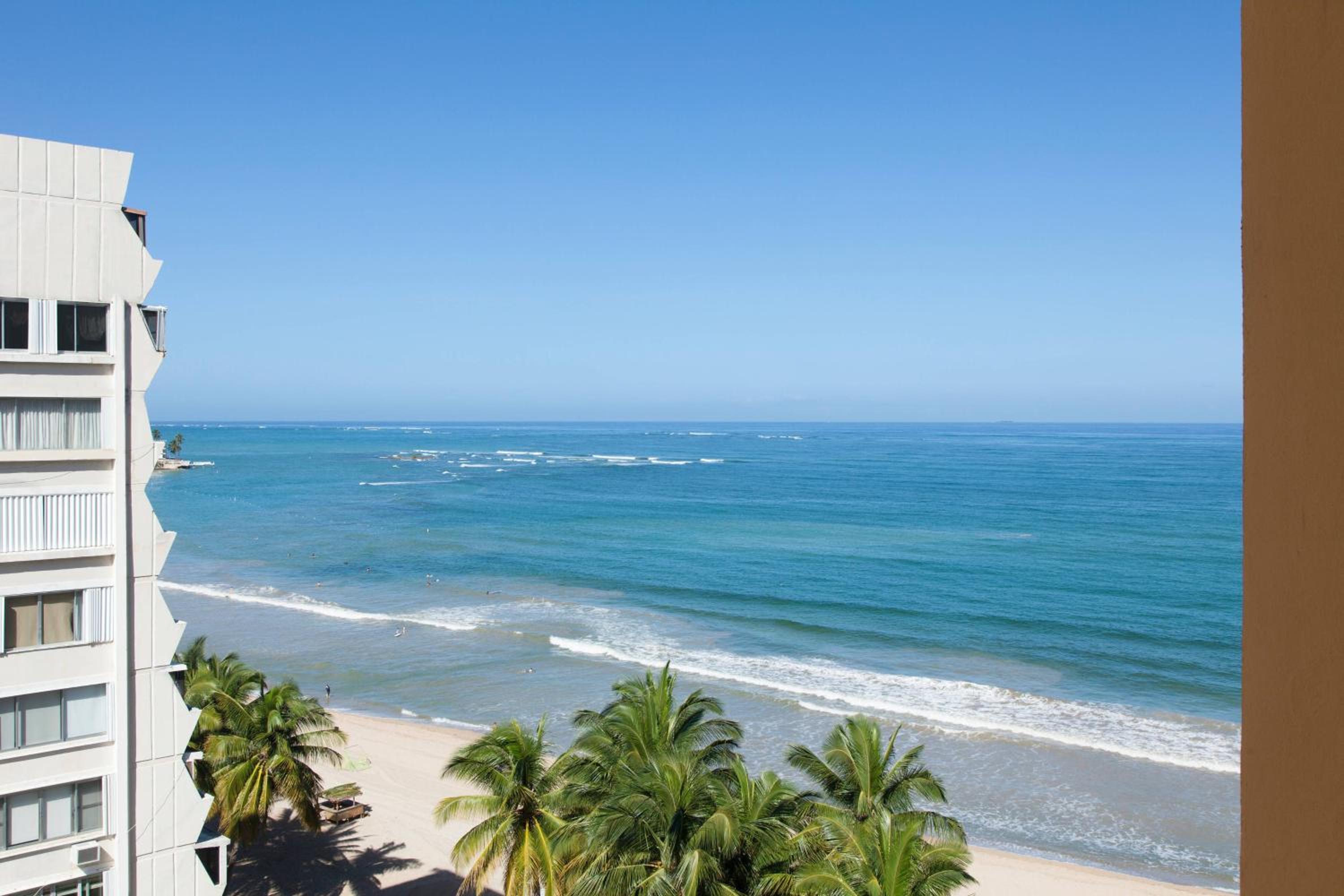 Courtyard by Marriott Isla Verde Beach Resort - Property Image 6