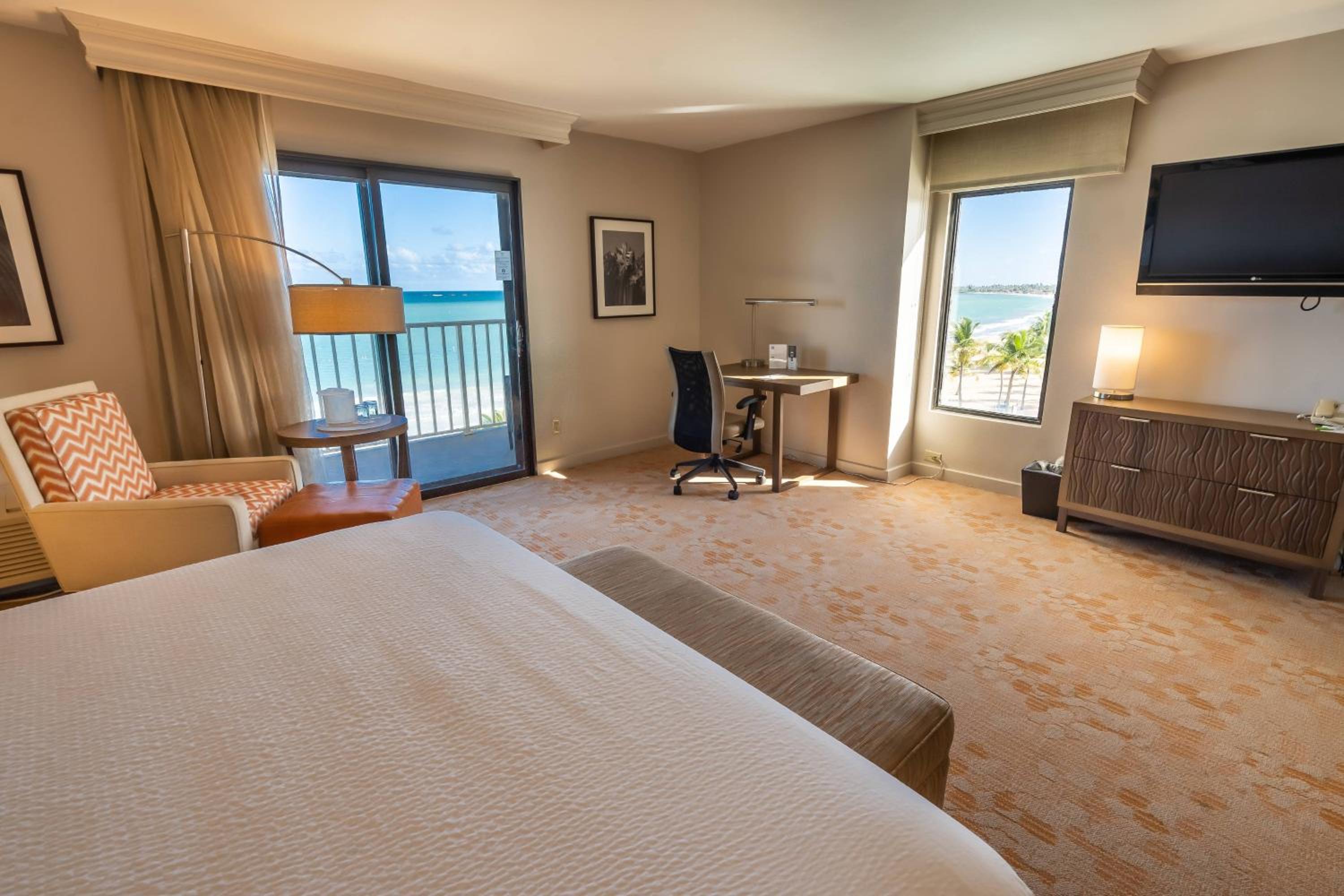 Courtyard by Marriott Isla Verde Beach Resort - Property Image 82