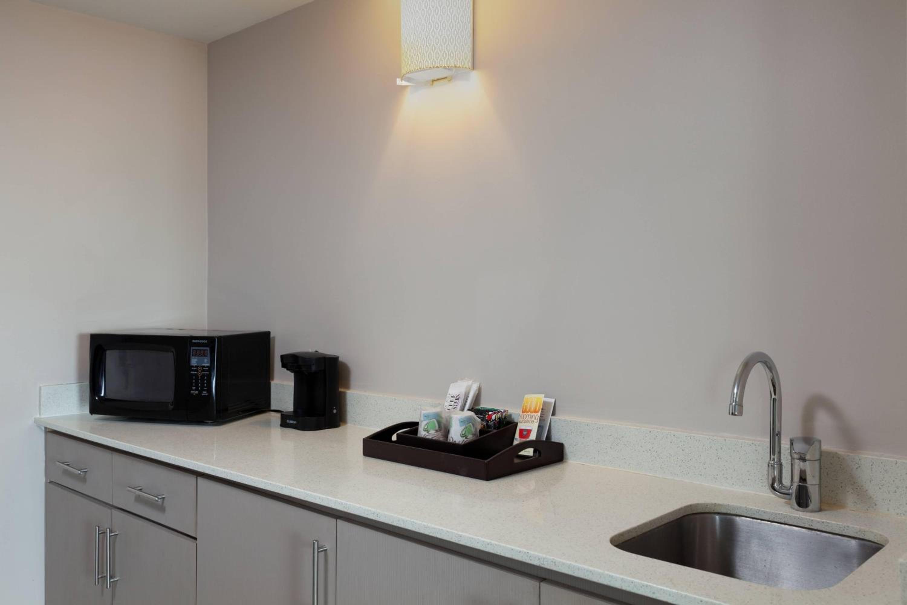 Courtyard by Marriott Isla Verde Beach Resort - Property Image 86