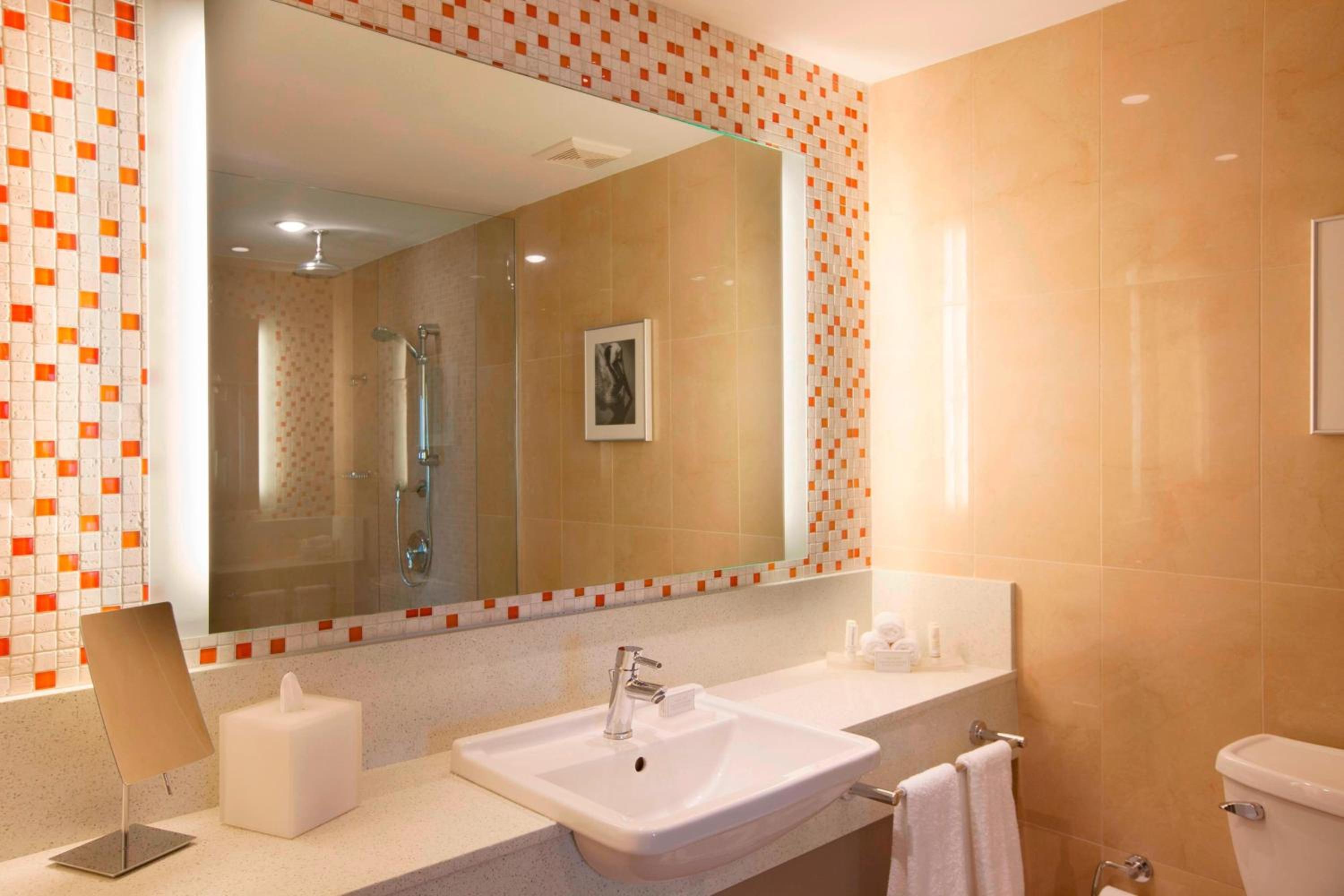 Courtyard by Marriott Isla Verde Beach Resort - Property Image 104