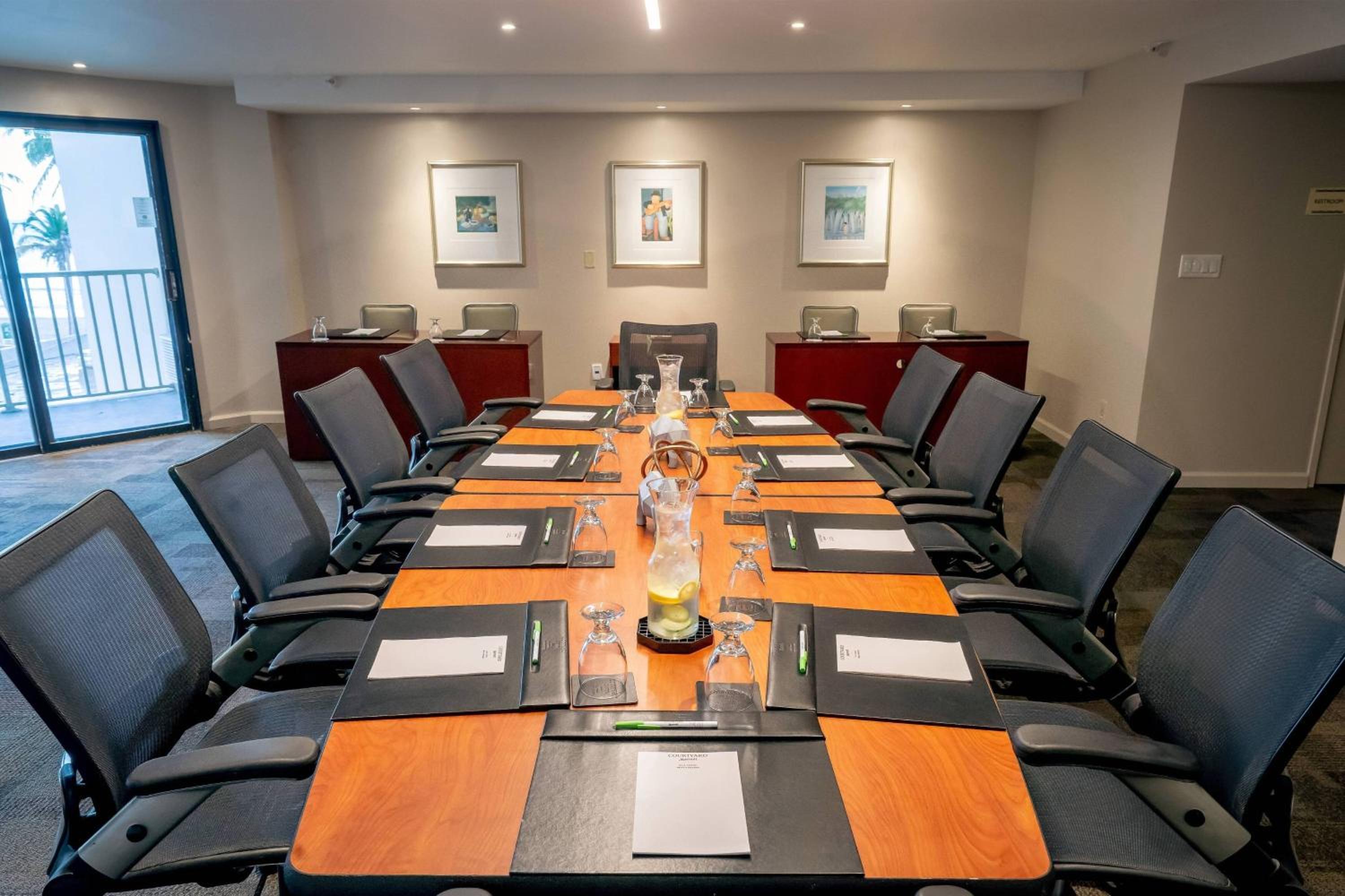 Courtyard by Marriott Isla Verde Beach Resort - Property Image 123