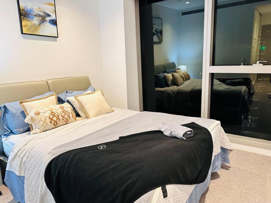 West Side Place Luxury Executive Residence by Ritz Carlton