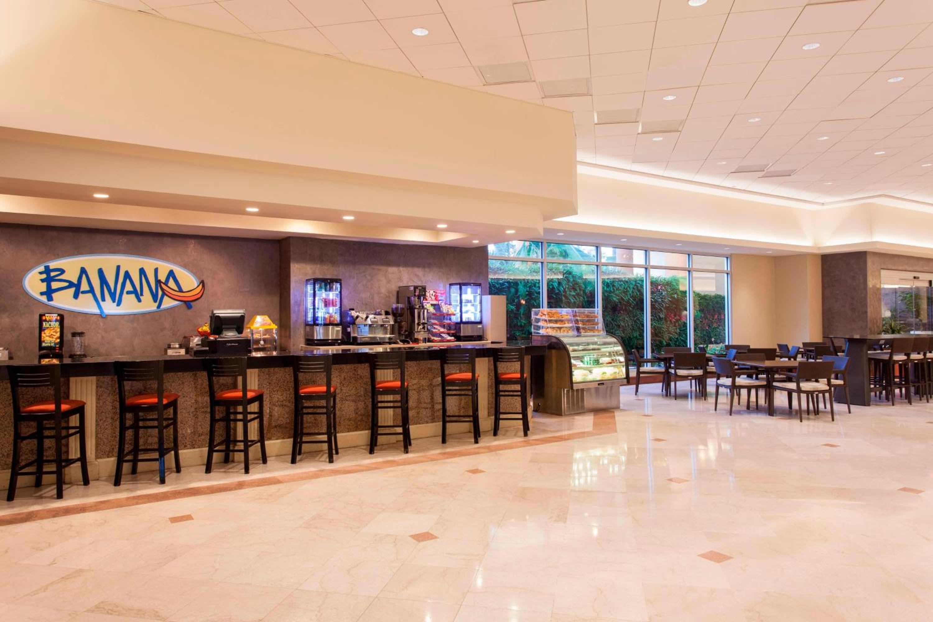 Courtyard by Marriott Isla Verde Beach Resort - Property Image 35
