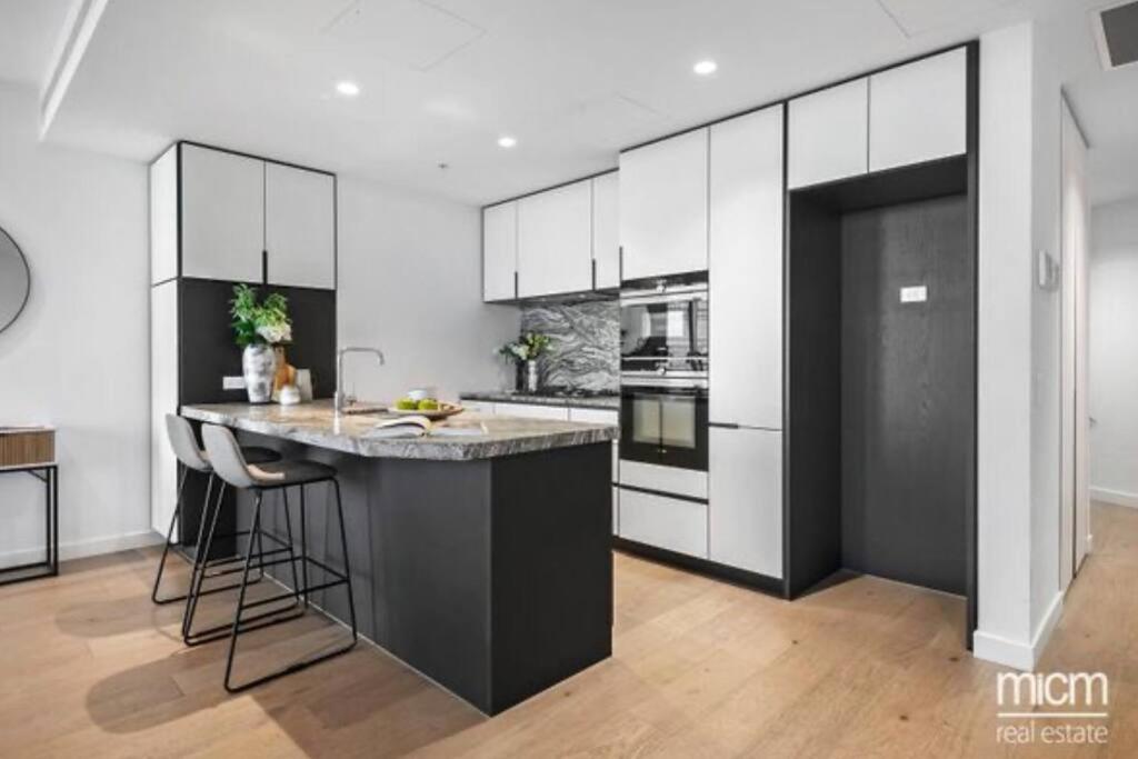 West Side Place Luxury Executive Residence by Ritz Carlton