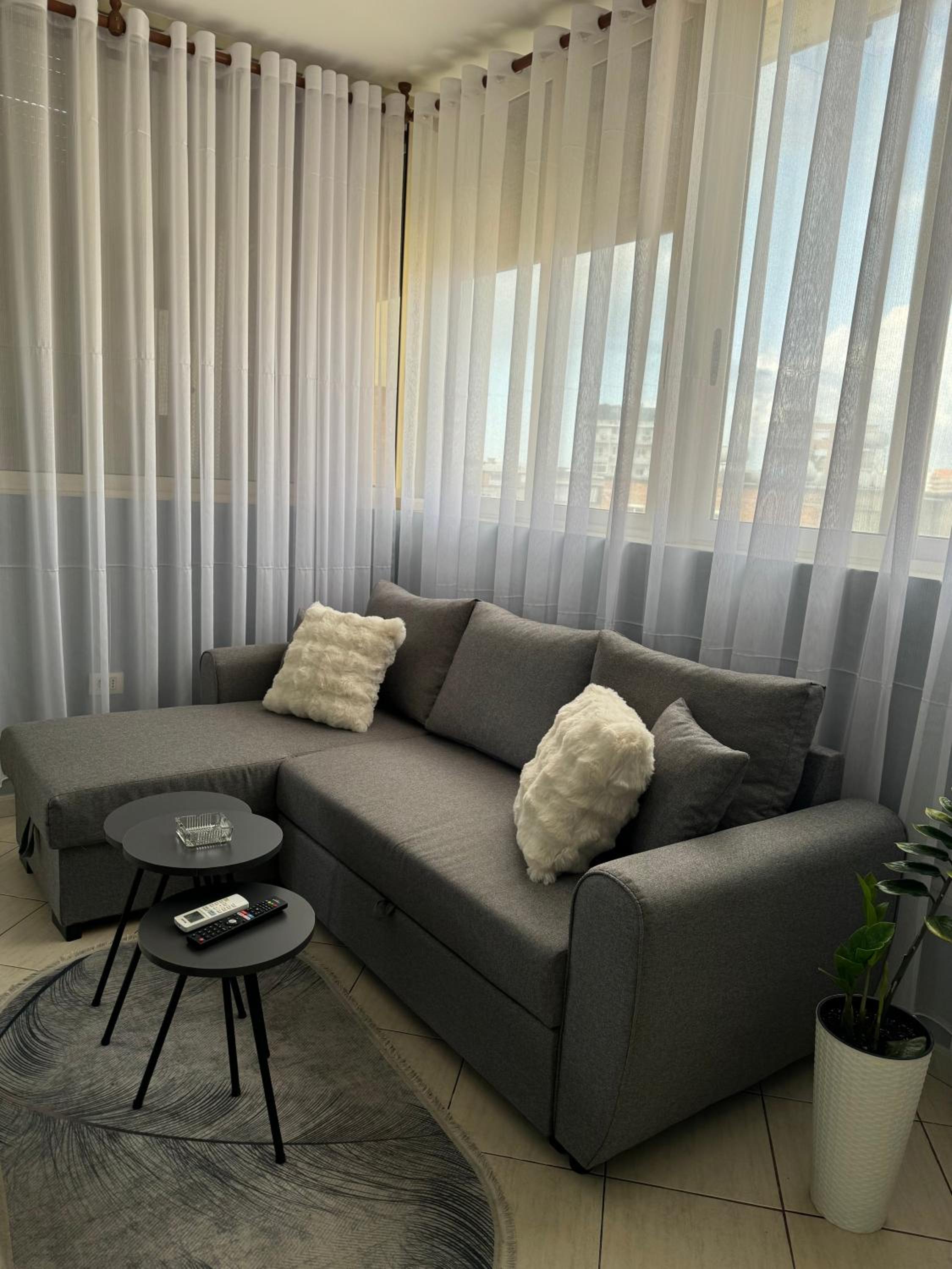 Mirela’s Apartment City Center