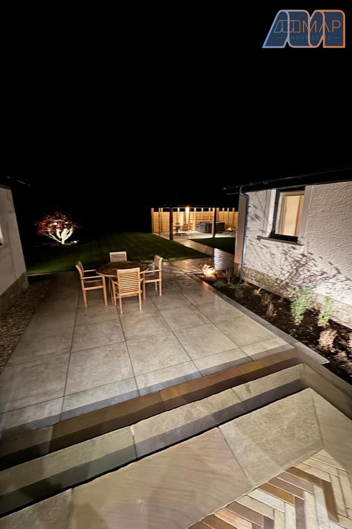 Large Family Home with Hot Tub or Jacuzzi, Log Burner view 5