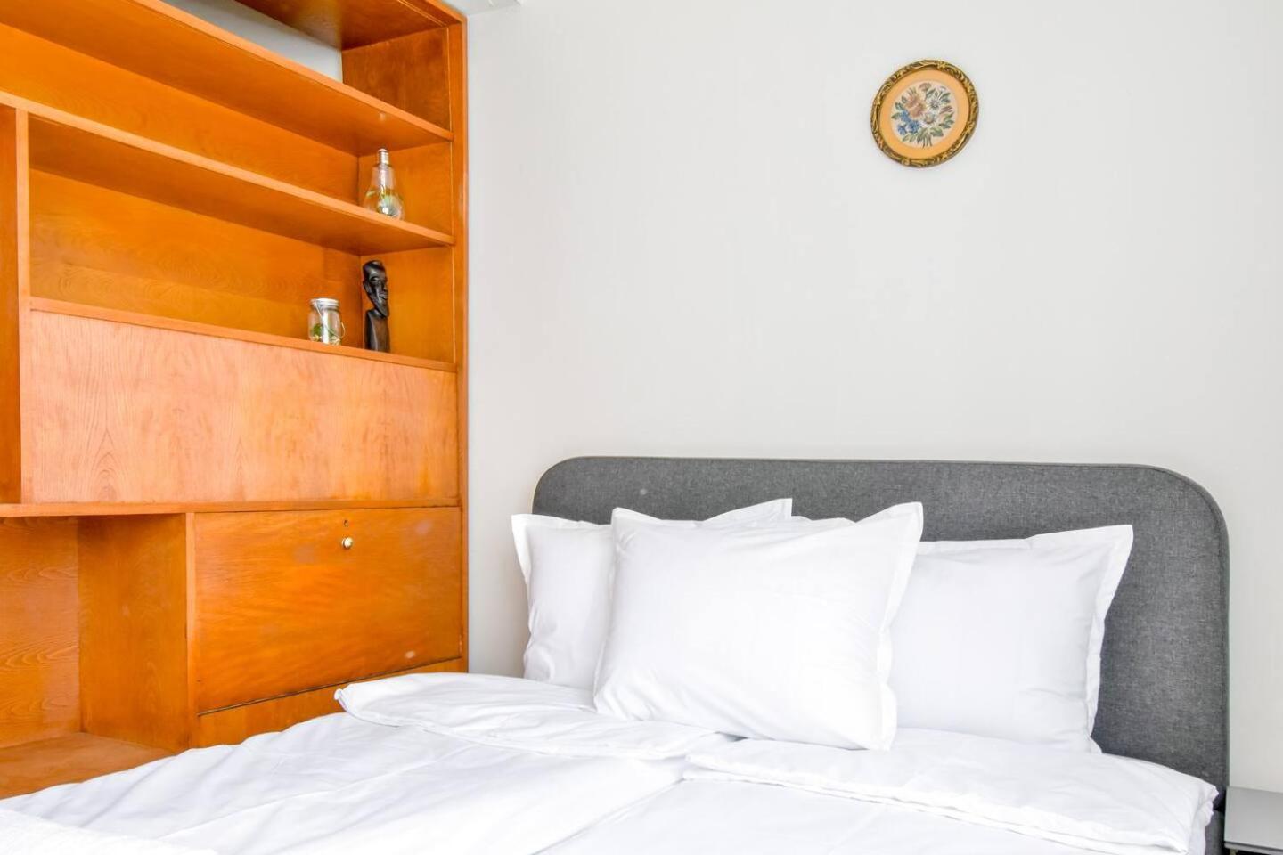 Creative 70s-Inspired Stay Center Parking