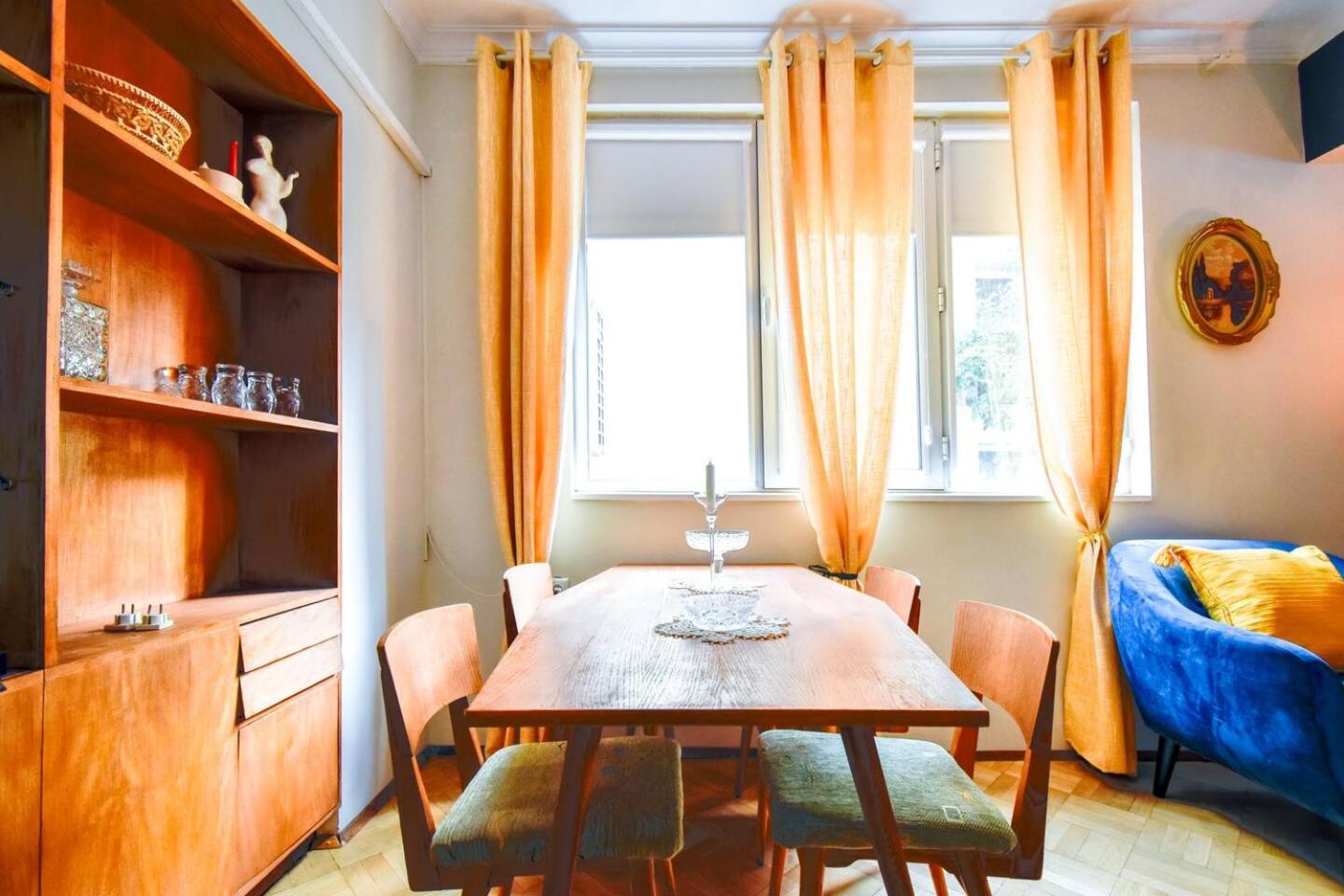 Creative 70s-Inspired Stay Center Parking