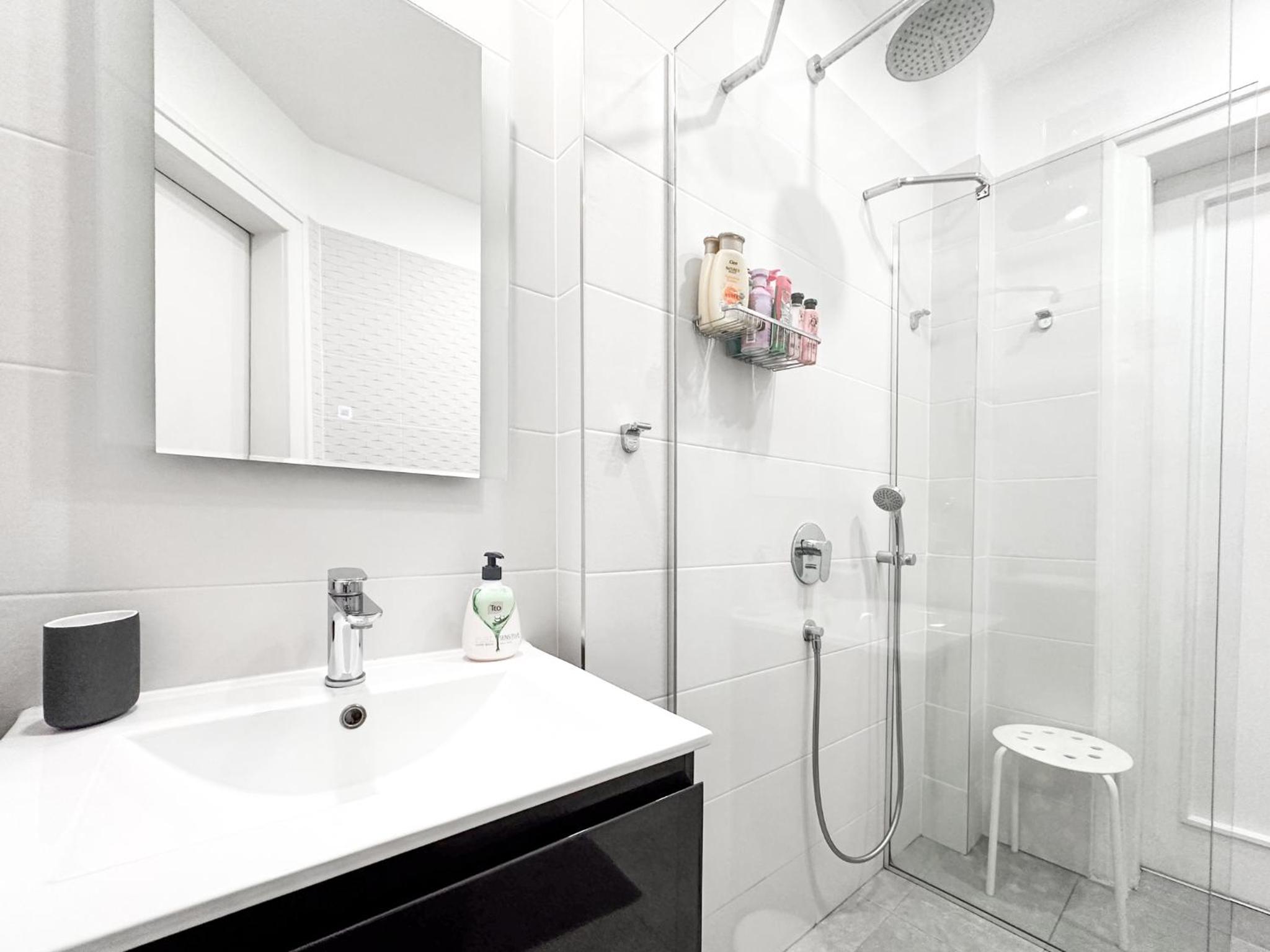 Prime Spot - 2BR -15BTH - Next to Nevsky Church