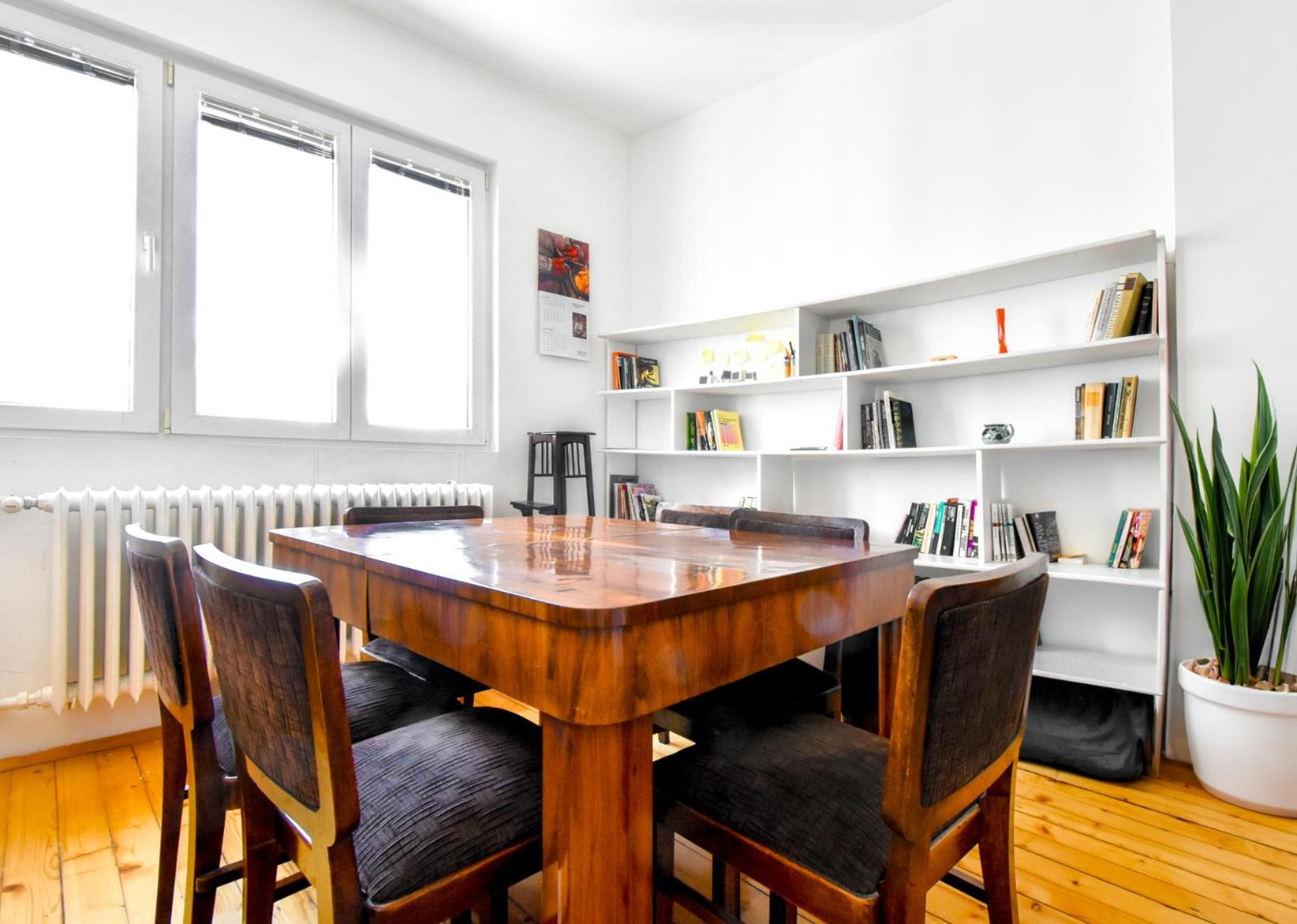 Prime Spot - 2BR -15BTH - Next to Nevsky Church