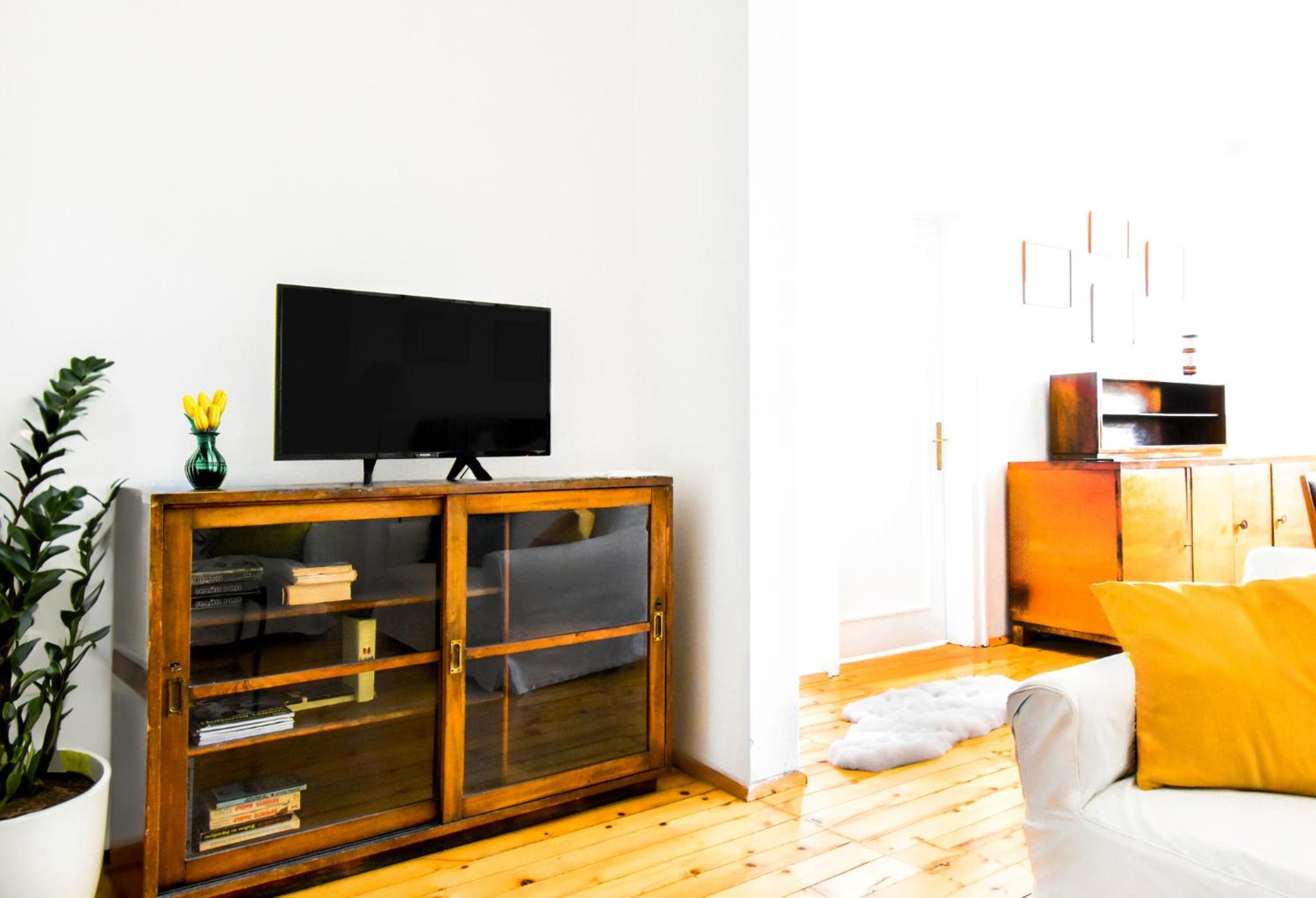Prime Spot - 2BR -15BTH - Next to Nevsky Church
