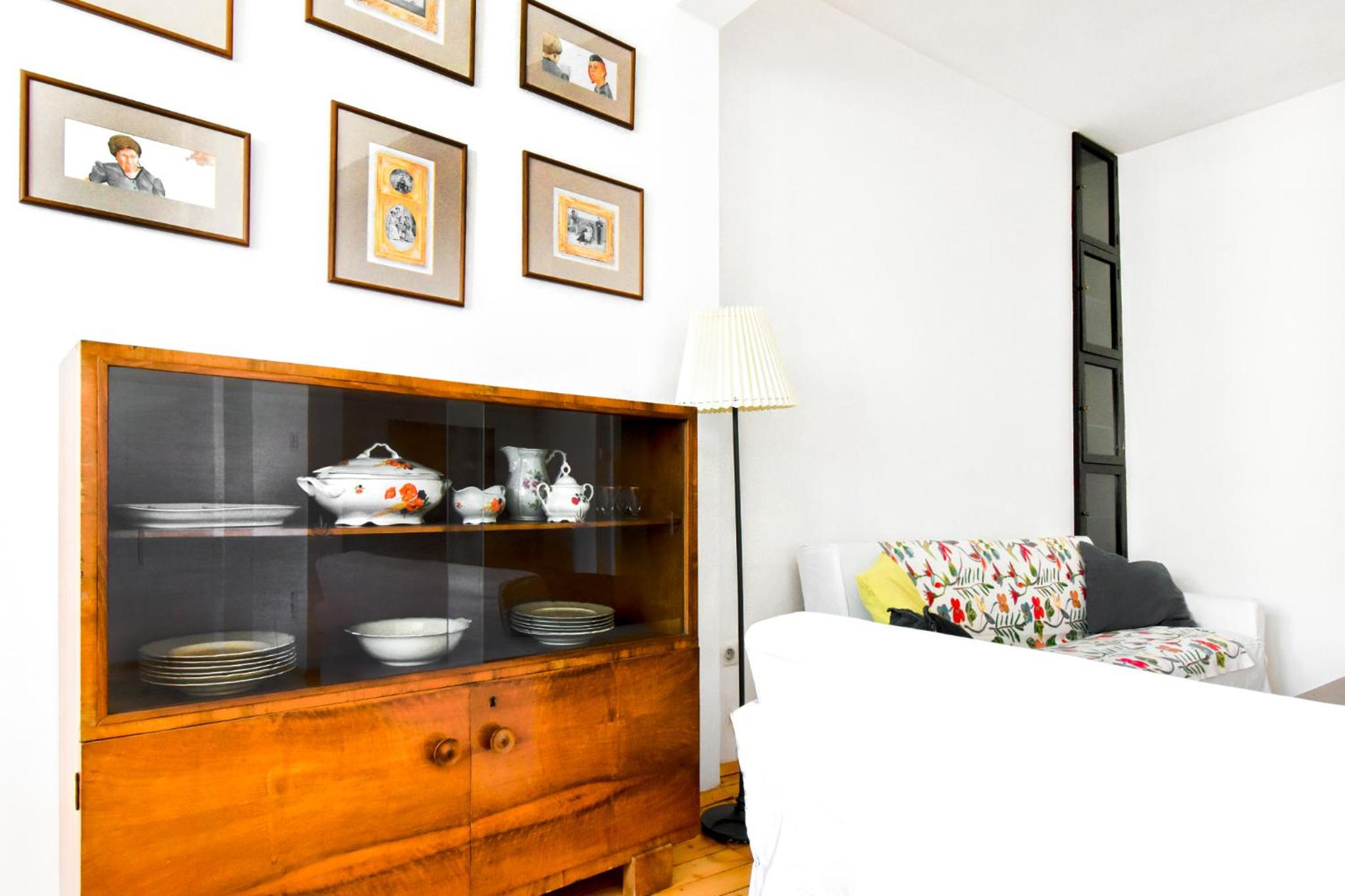 Prime Spot - 2BR -15BTH - Next to Nevsky Church