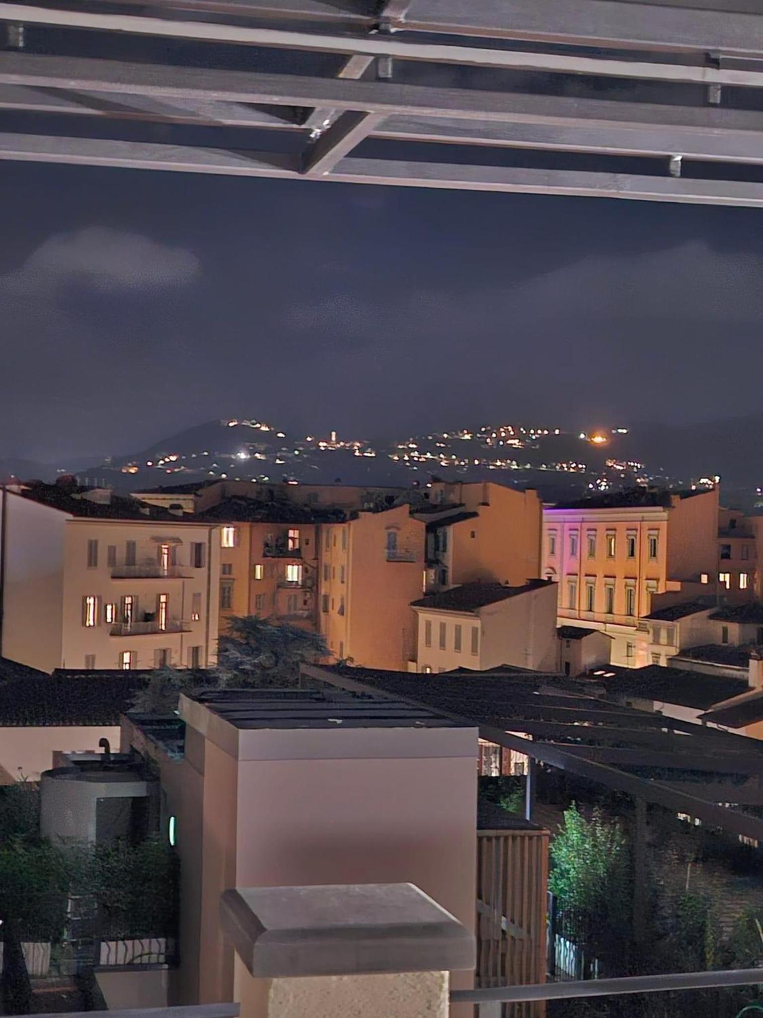 Florentine Penthouse by FlorenceHospitality com