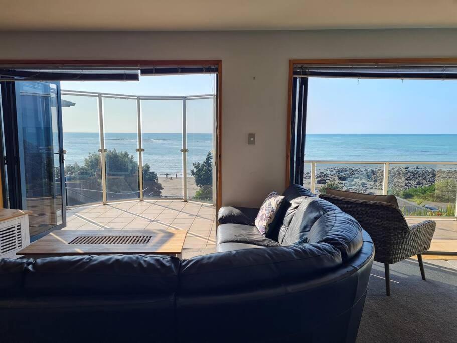 Beachfront on Wanaka Terrace view 2