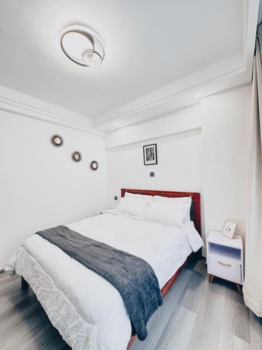 1 Bedroom Lavington Oasis Leisure Home