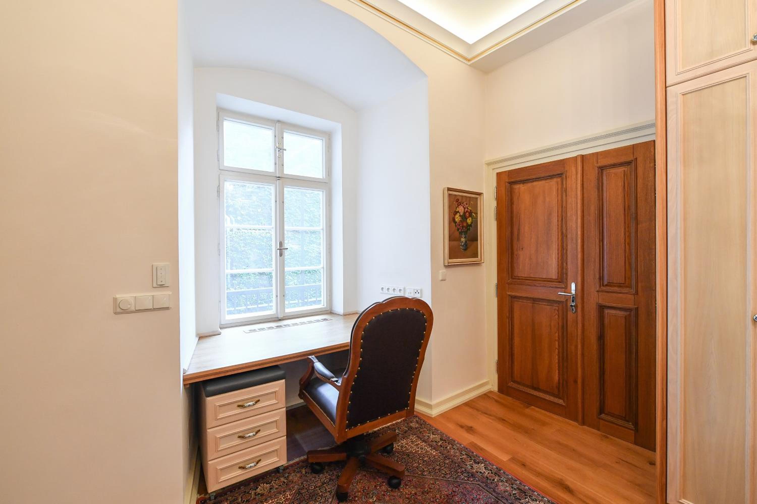 St Giles Sauna and Pool Table Apt