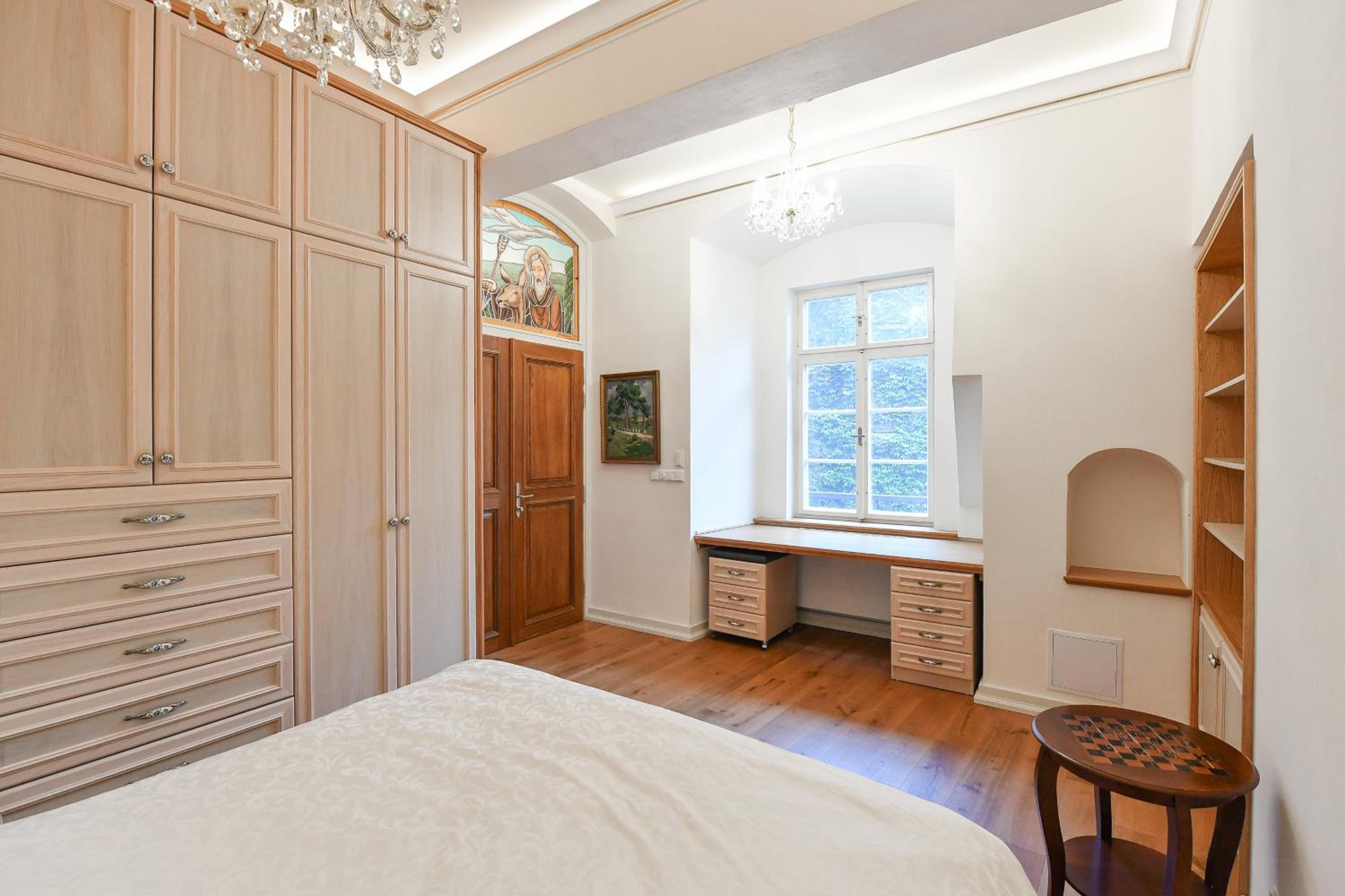 St Giles Sauna and Pool Table Apt