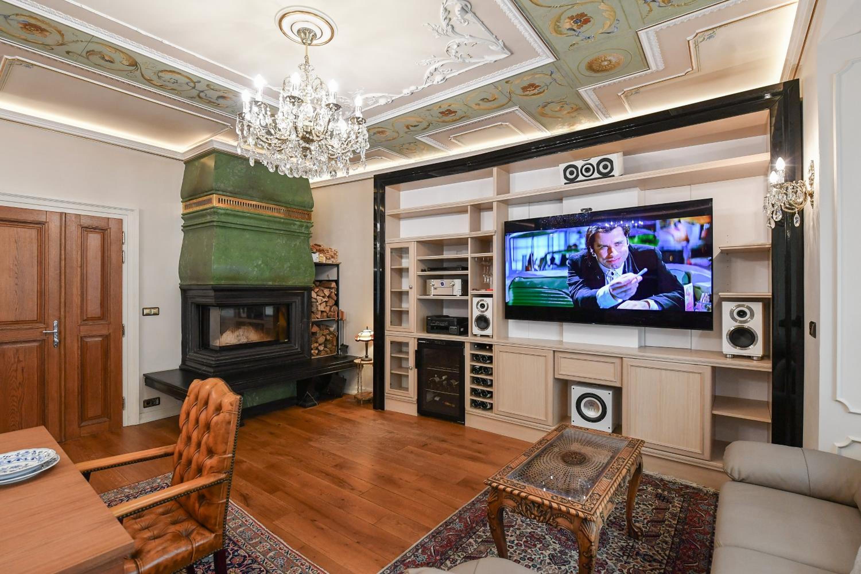 St Giles Sauna and Pool Table Apt